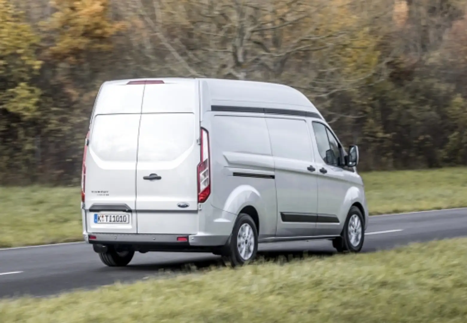 Ford Transit Custom FT 260 L1 Van Ambiente 105 Blanco - 1