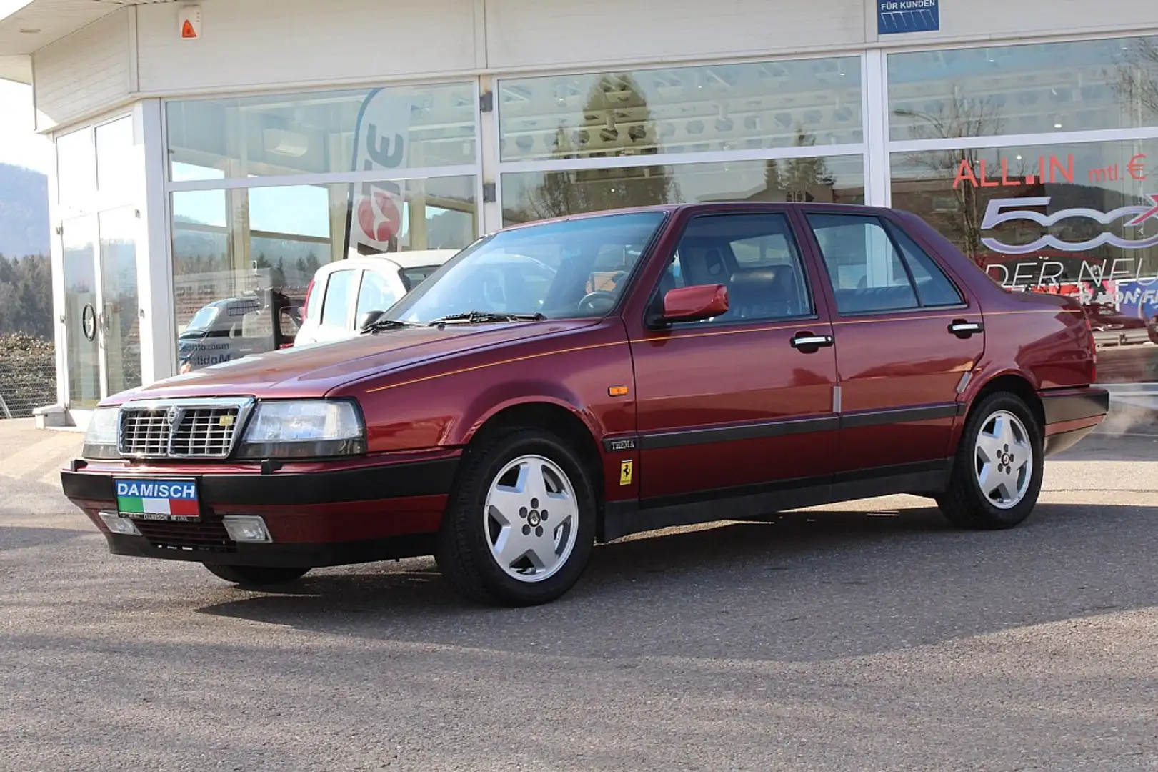 Lancia Thema 8.32 8V Ferrari Rot - 1