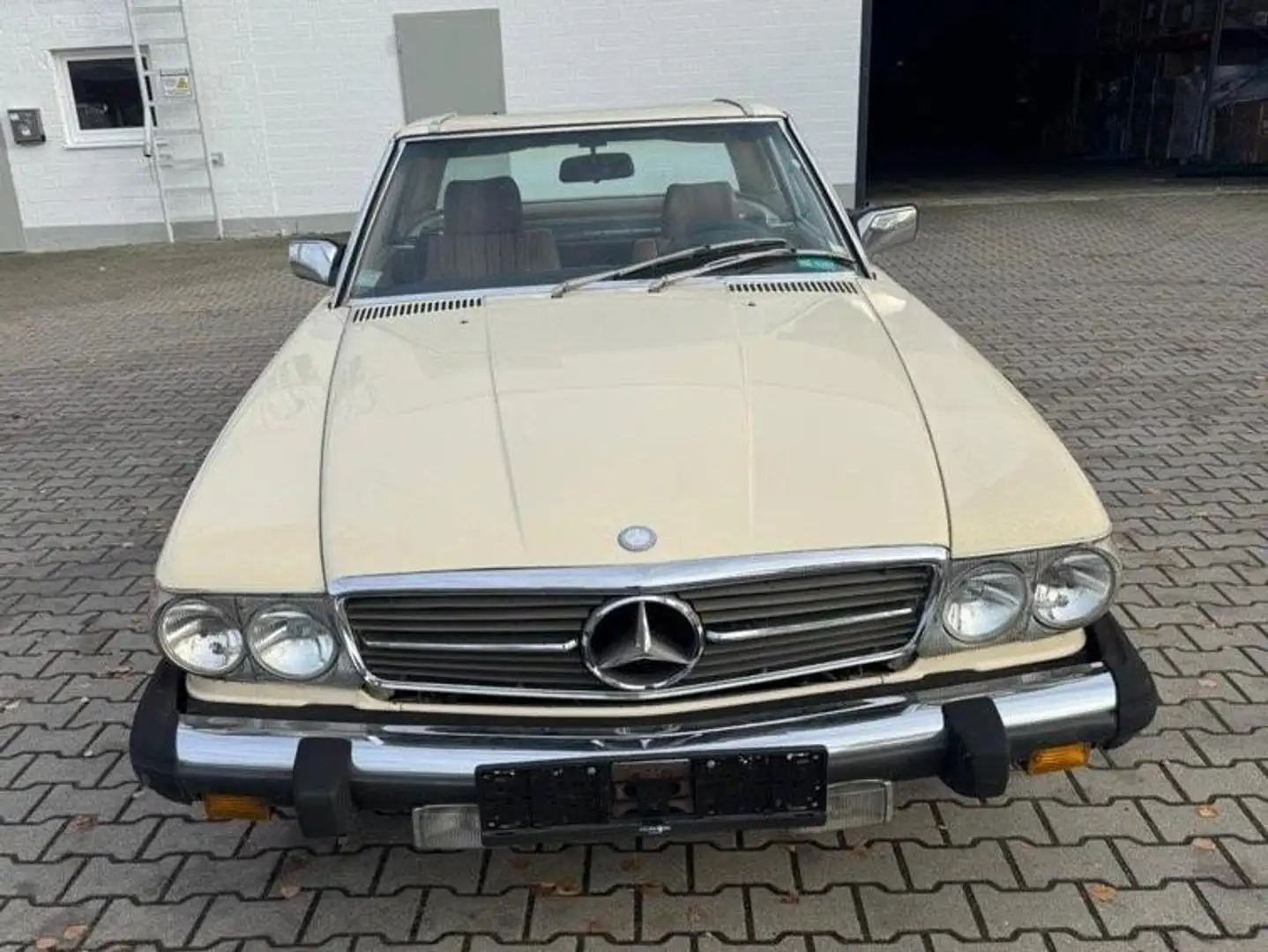 Mercedes-Benz SL 380 mit Stoffverdeck und Hardtop Beige - 2