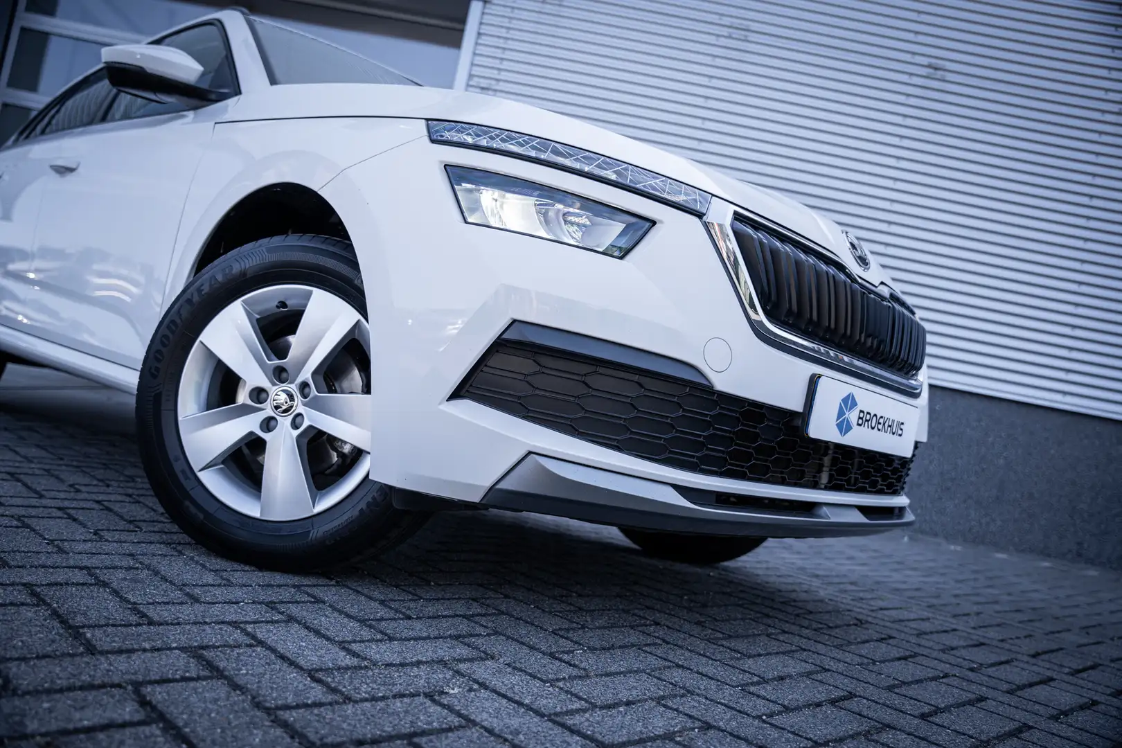 Skoda Kamiq 1.0 TSI Ambition Wit - 2
