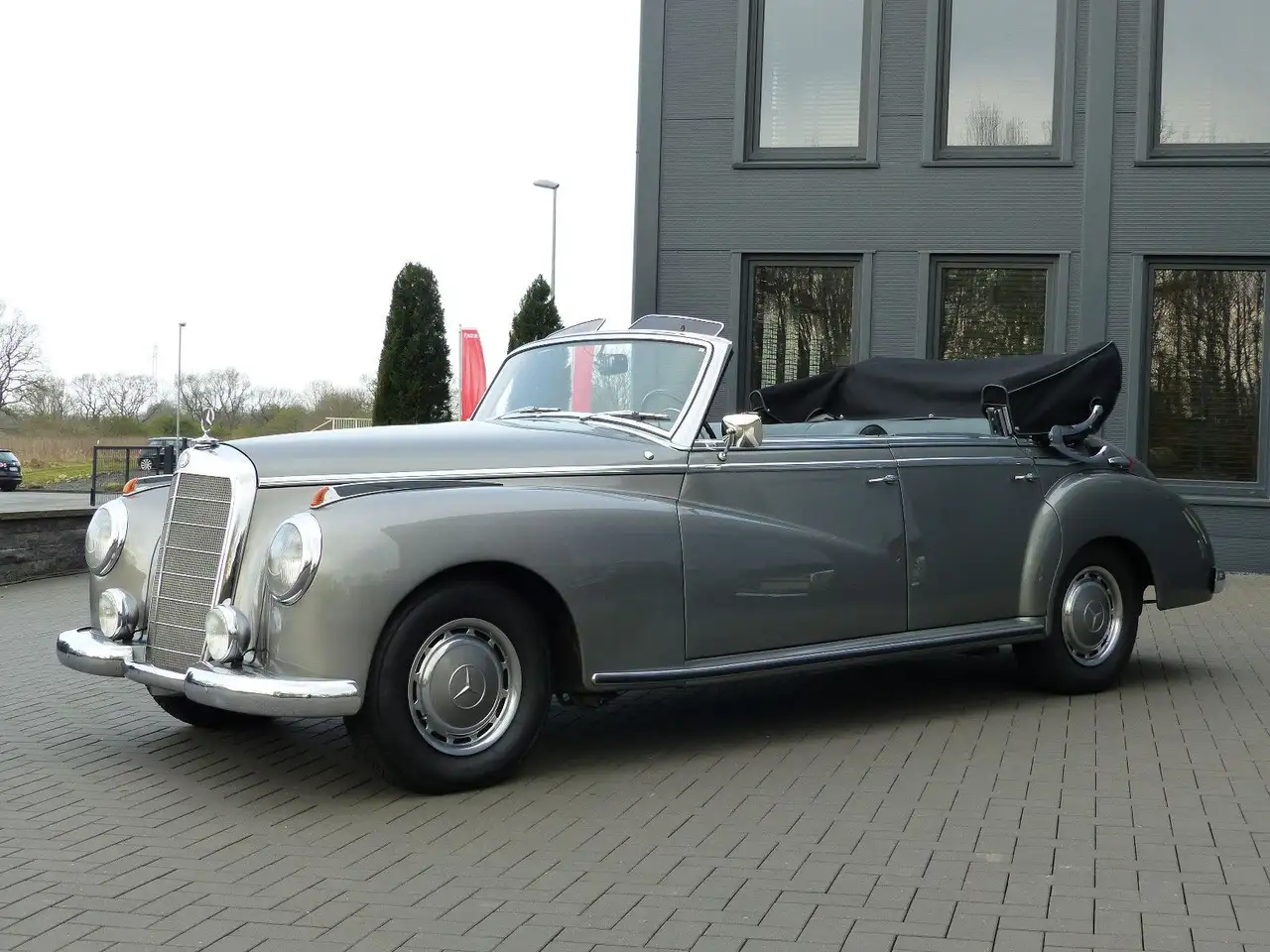 Mercedes-Benz 300 Werks Cabriolet*Moderne Technik-220 PS*, foto 8
