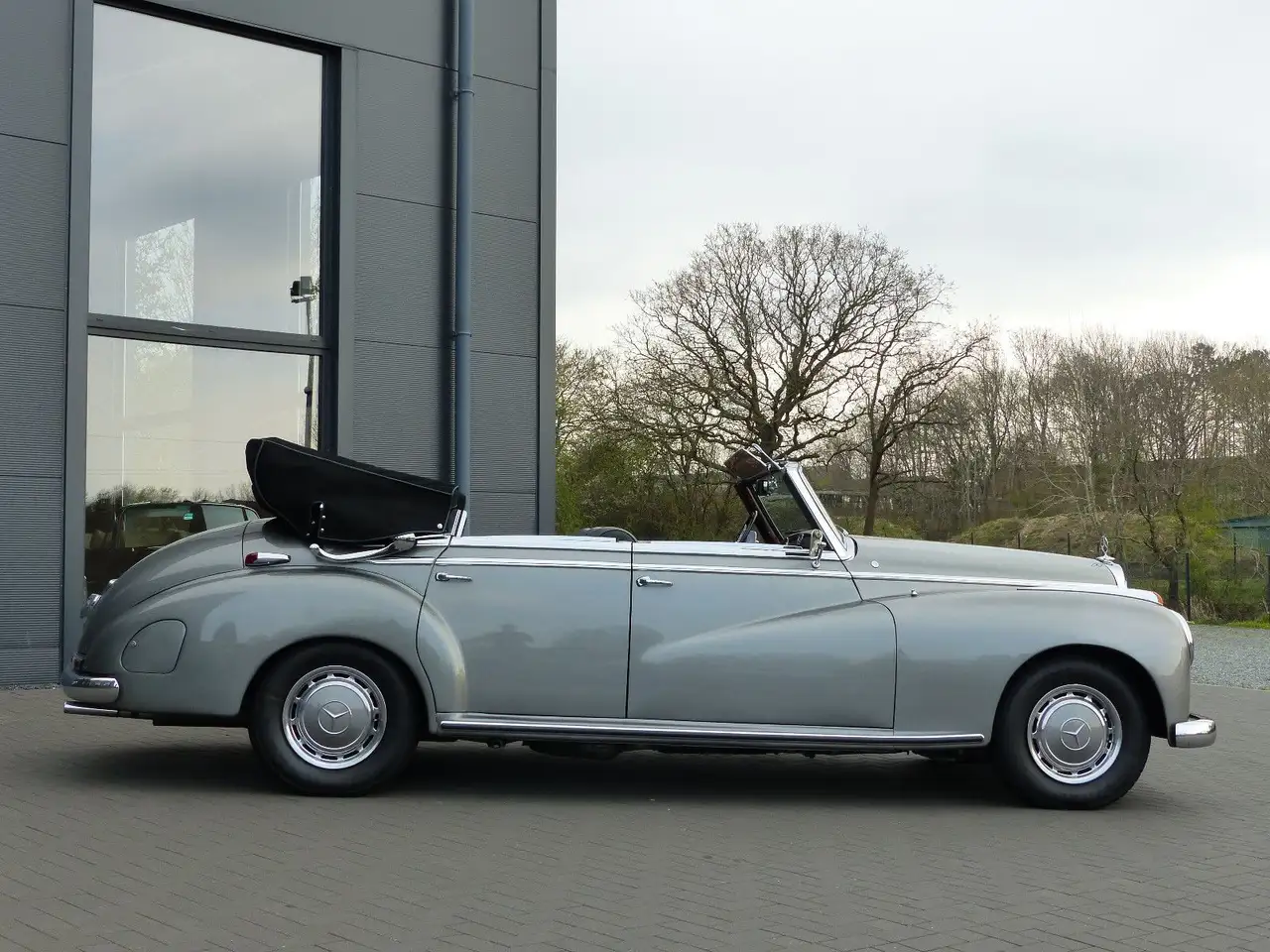 Mercedes-Benz 300 Werks Cabriolet*Moderne Technik-220 PS*, foto 3