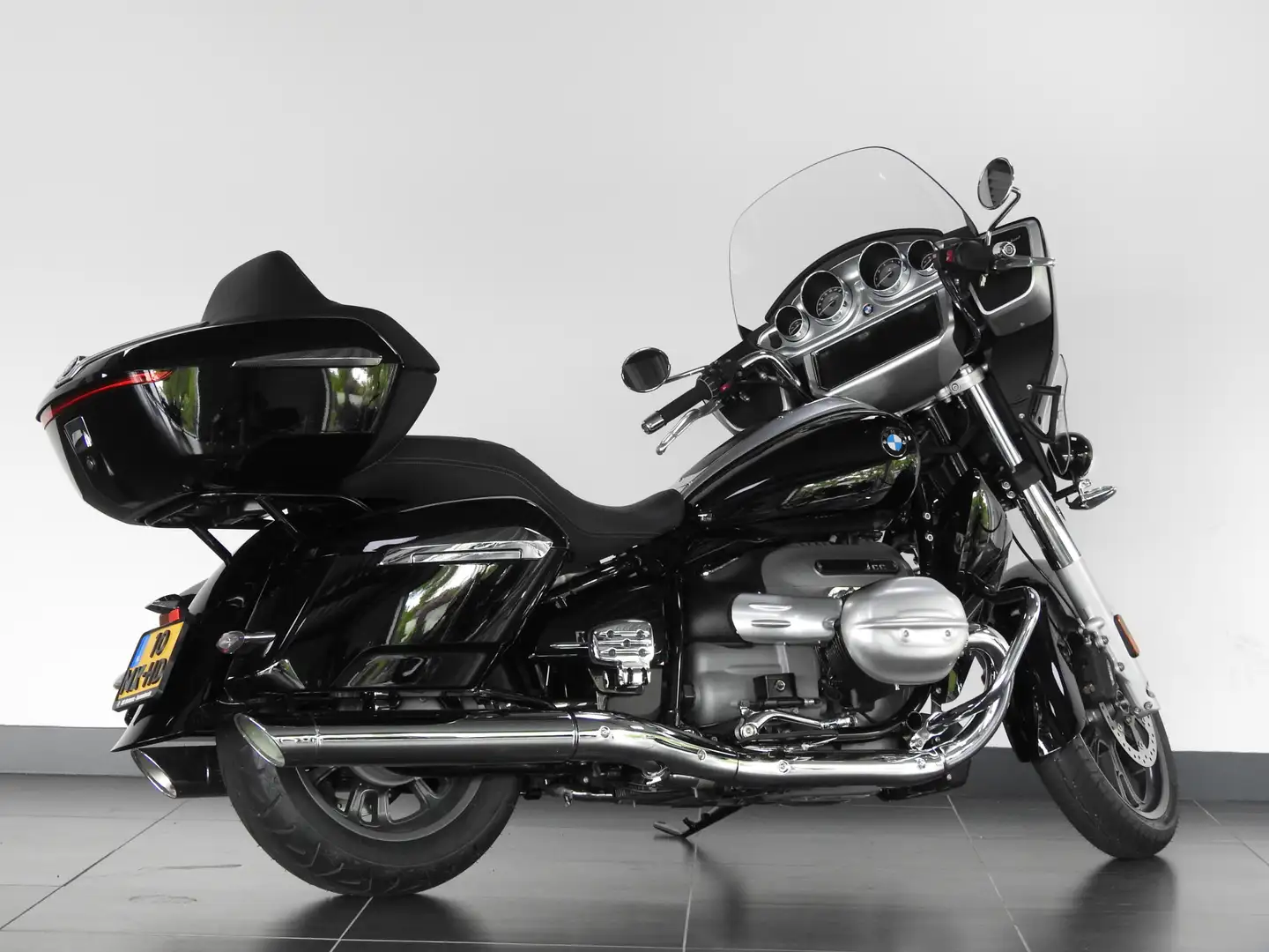 BMW R 18 Transcontinental crna - 2