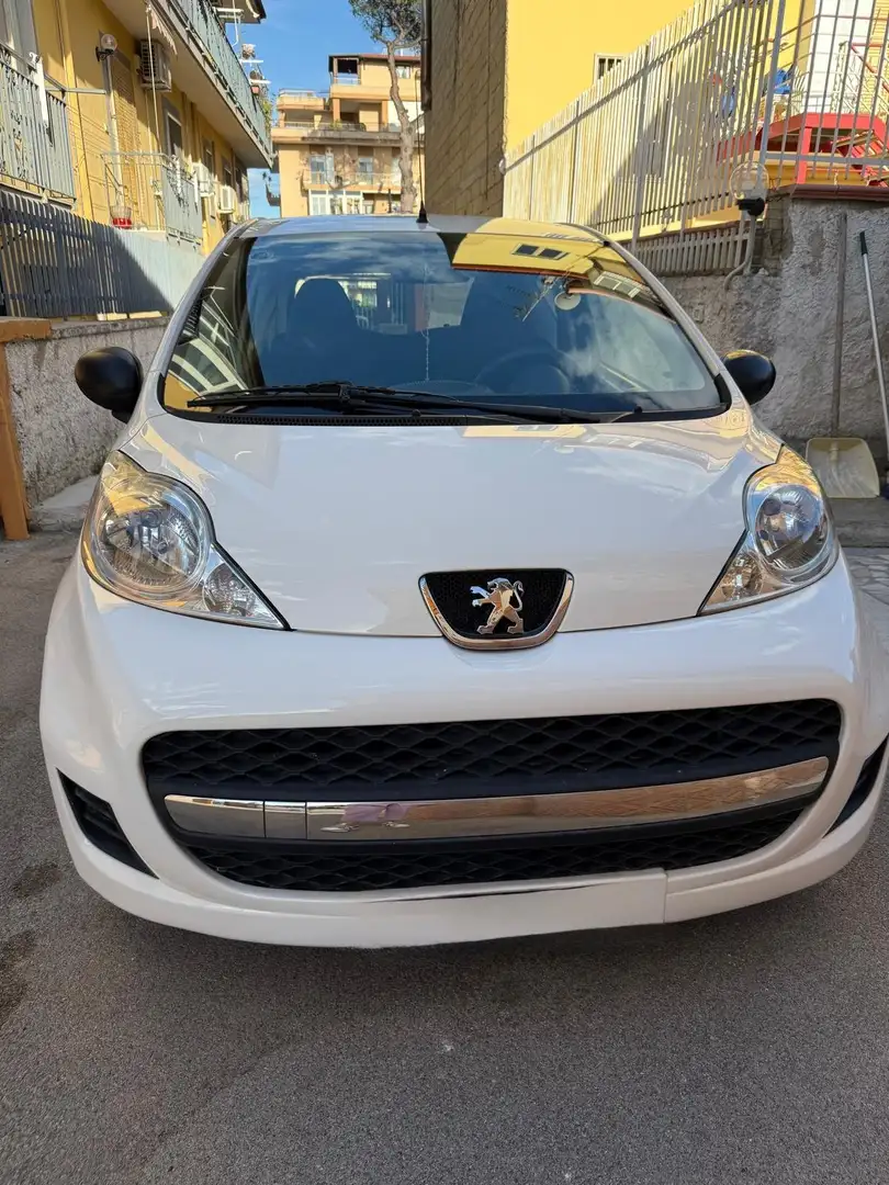 Peugeot 107 107 2009 1.0 12v Allure (sweet years) 3p FL Bianco - 1