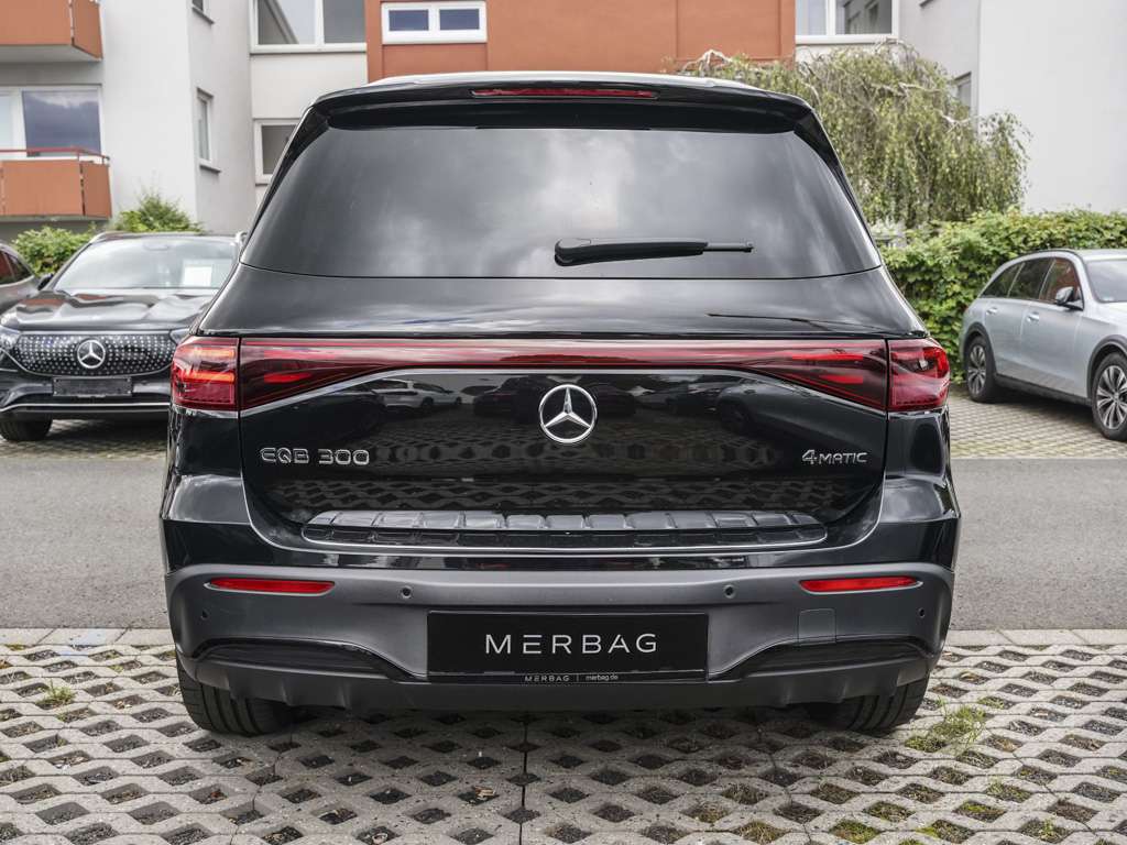 Mercedes-Benz EQB