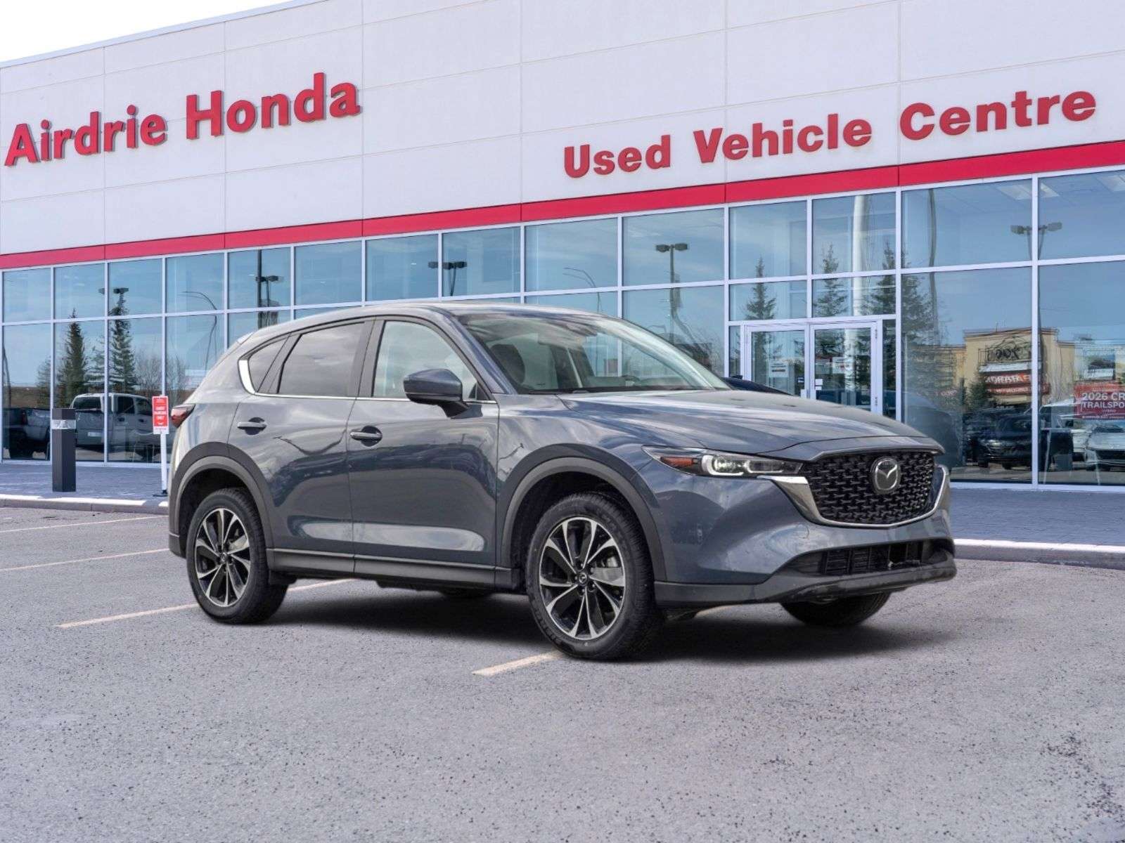 2025 Mazda CX-5 GS Comfort: Sunroof, Keyless Entry, Leather, AWD!