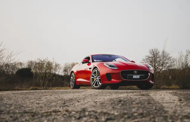 Jaguar F-Type V6