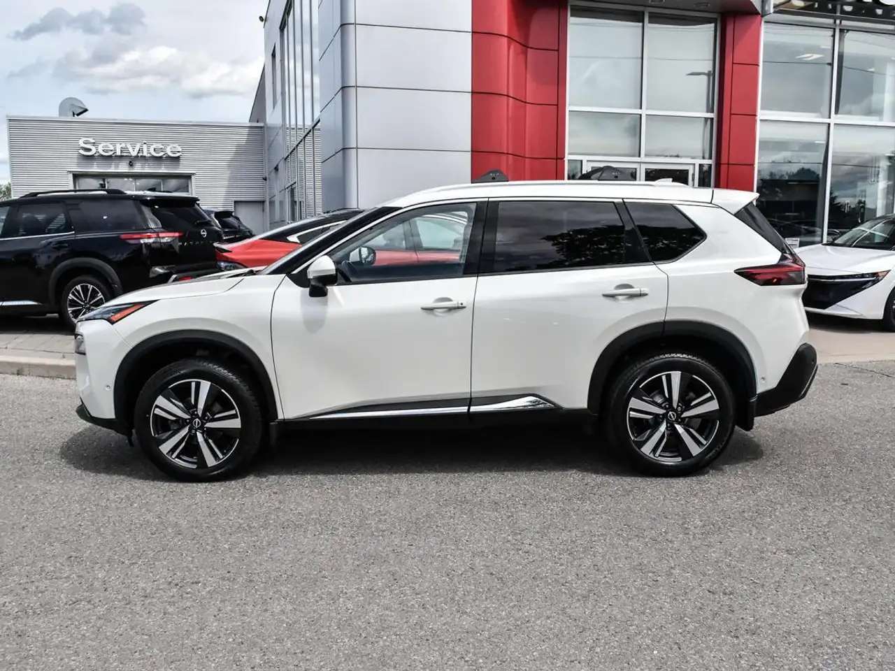 Nissan Rogue снимка Nissan Rogue