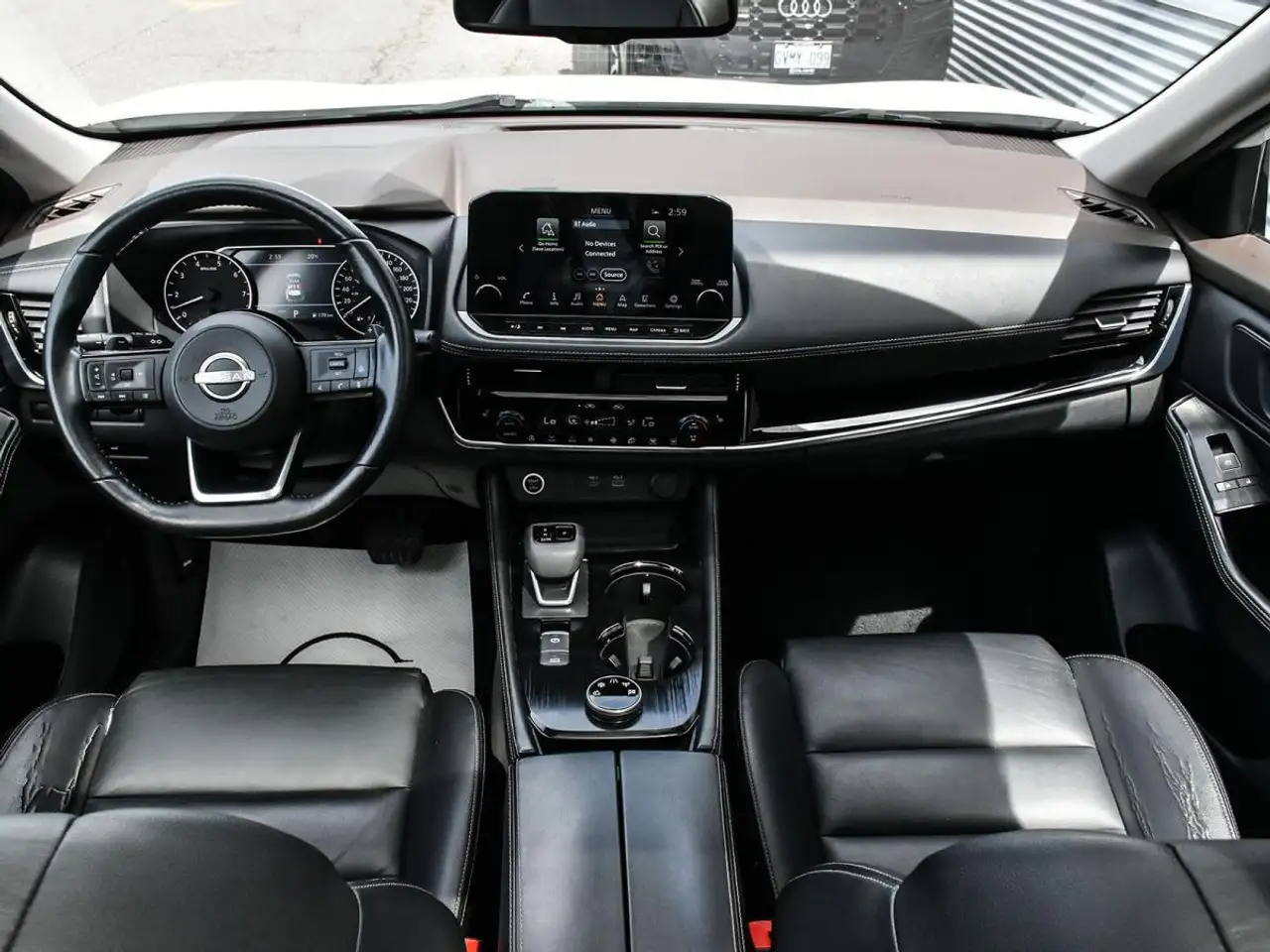 Nissan Rogue снимка Nissan Rogue