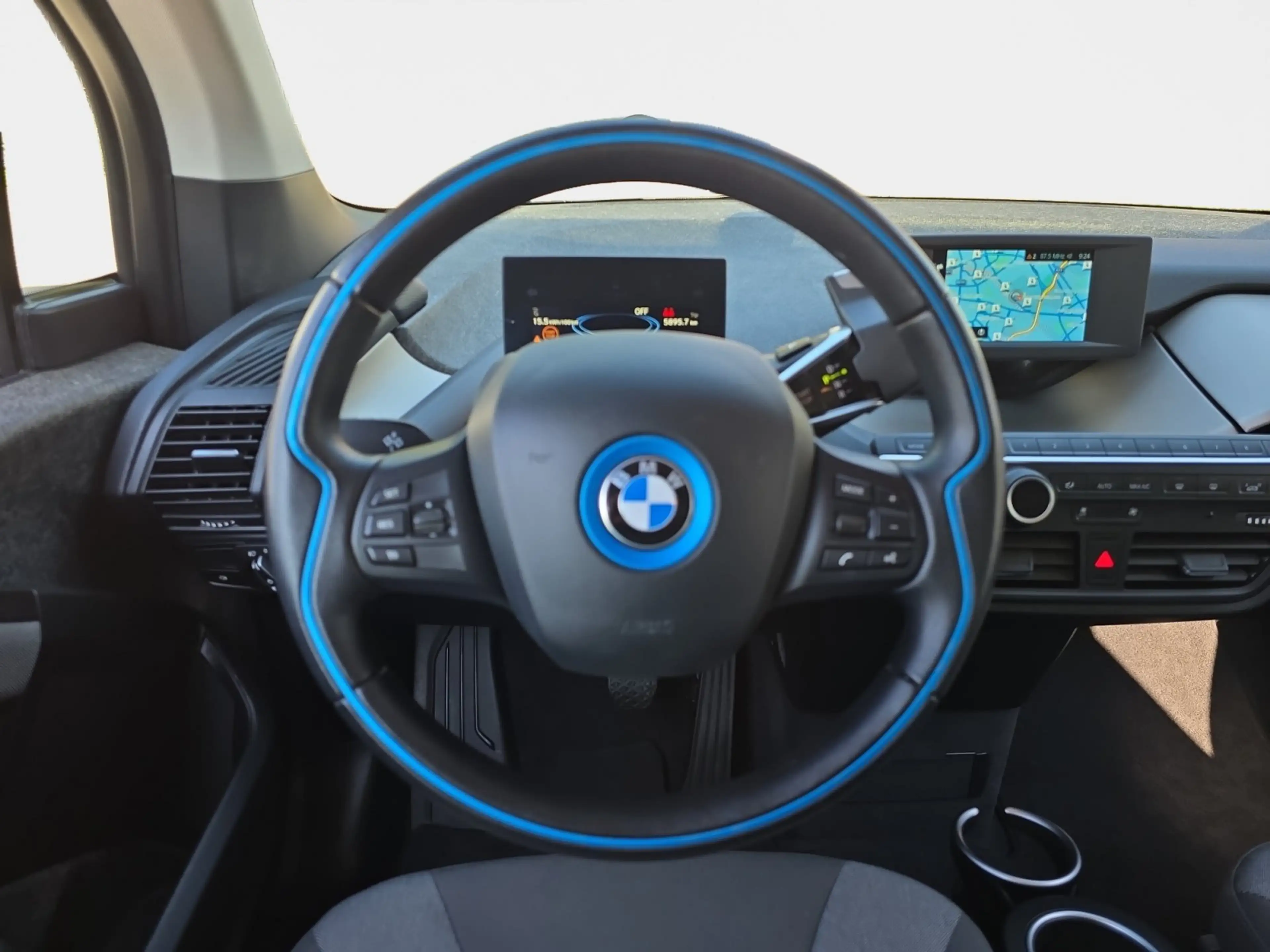 BMW i3 Basis — photo 13