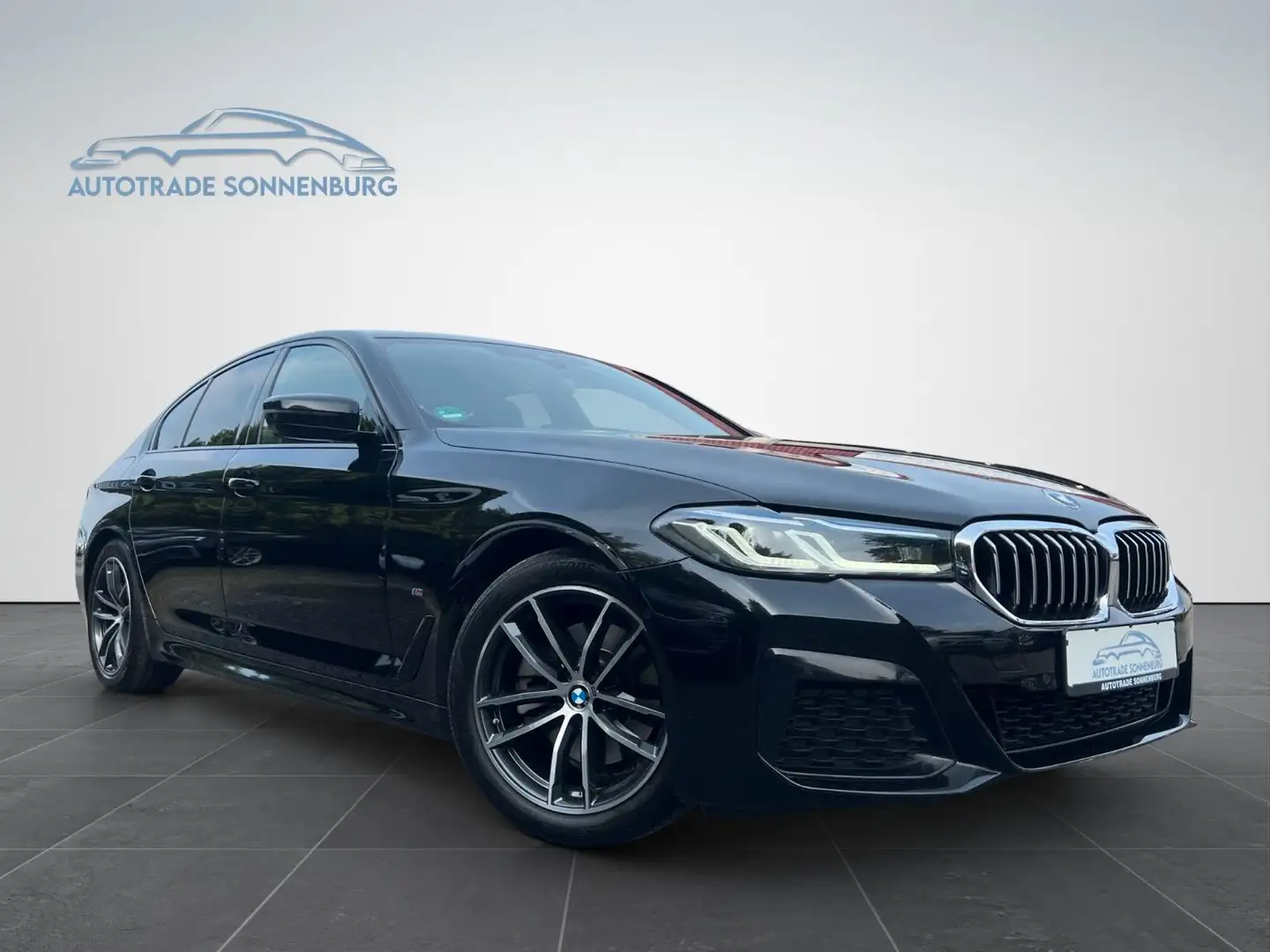 BMW 520 d  Lim. M Sport/AHK/SCHIEB/VIRTUAL/HUD/LASER Noir - 1