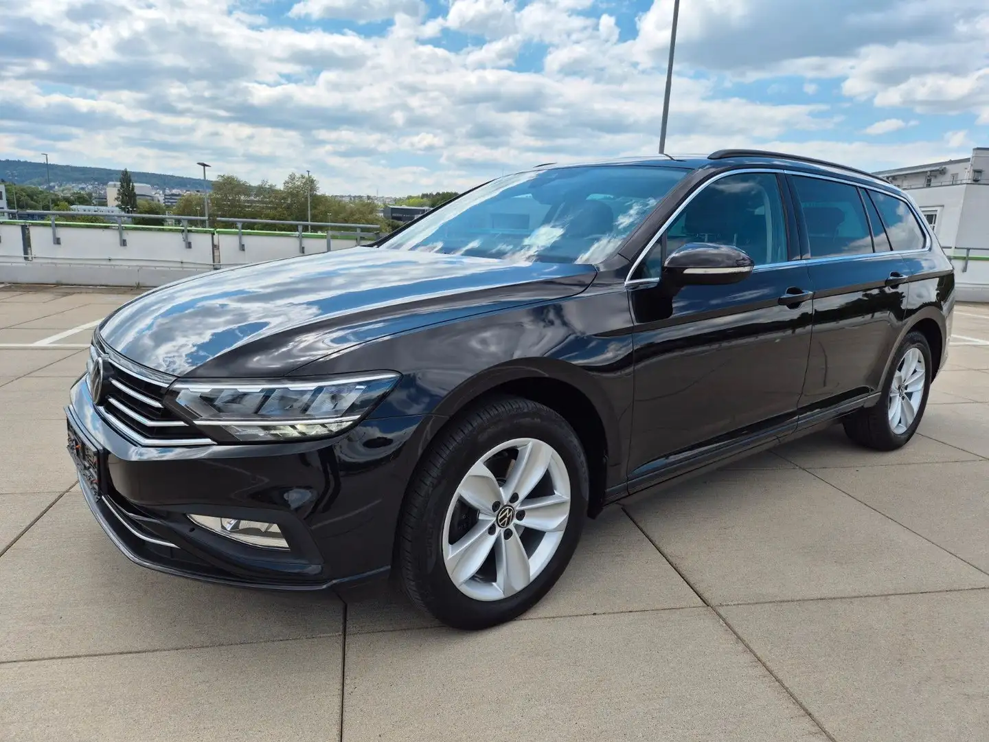Volkswagen Passat Variant Business 4Motion HUD 1-Hd.Top EU6 Negro - 1