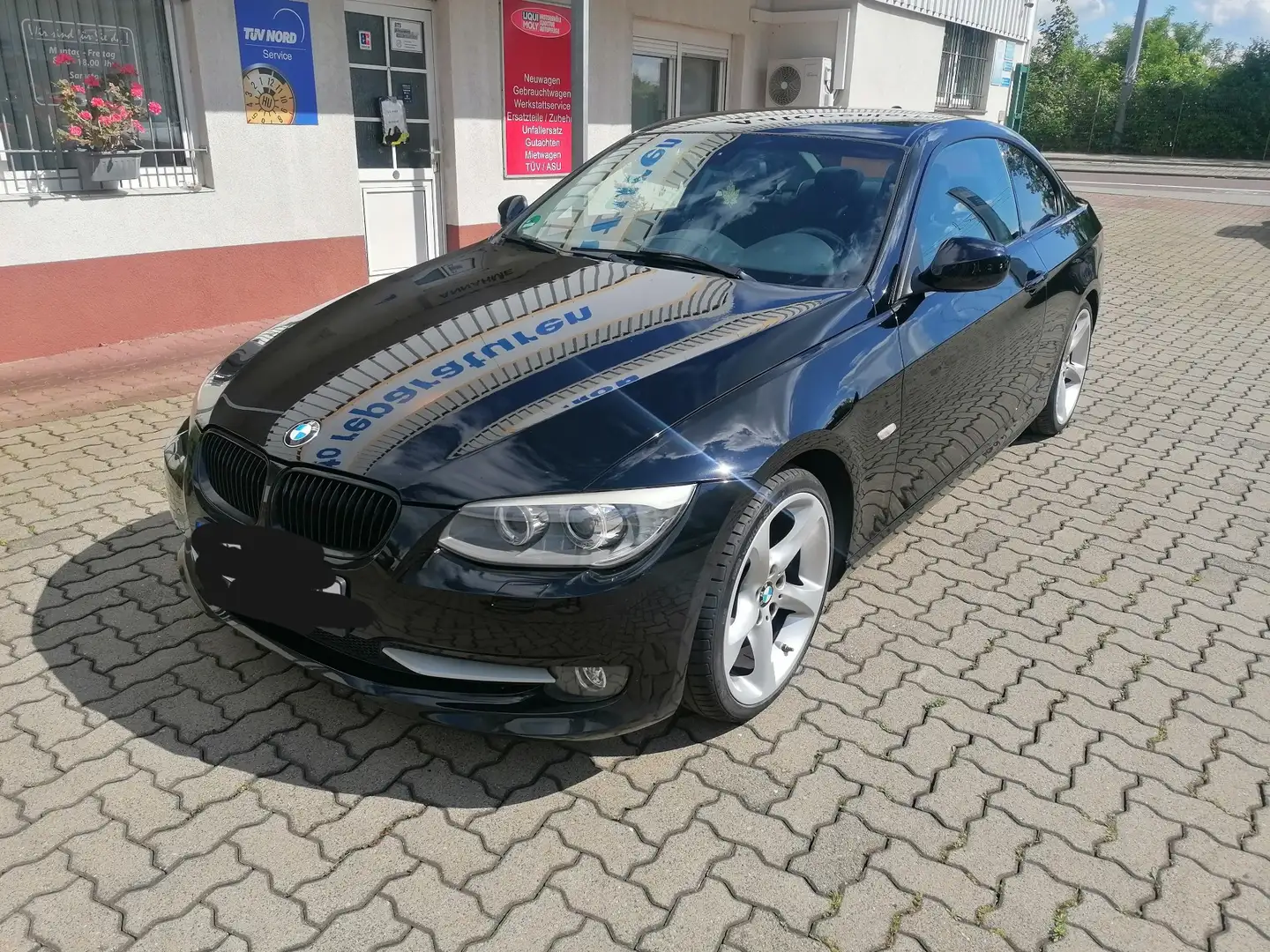 BMW 318 Schwarz - 1