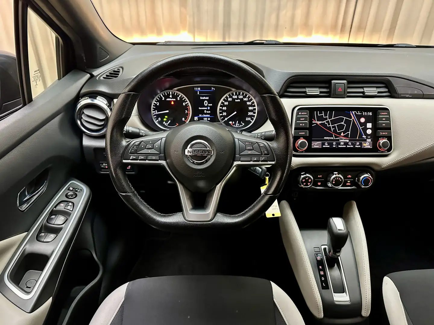 Nissan Micra 1.0 IG-T N-Connecta *Automaat* Org.NL! / Camera / Grau - 2