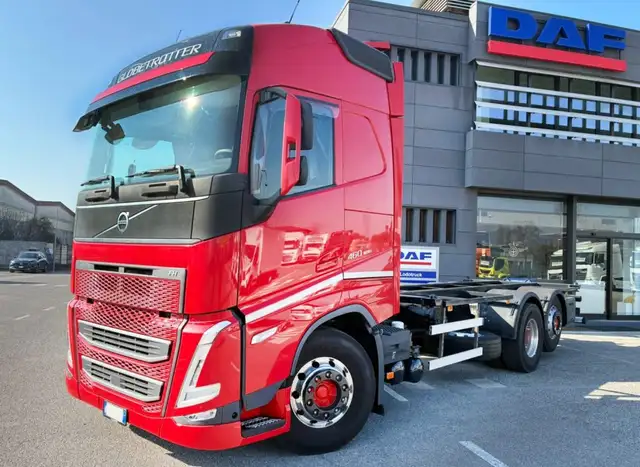 Volvo FH13 460 trasporto containers