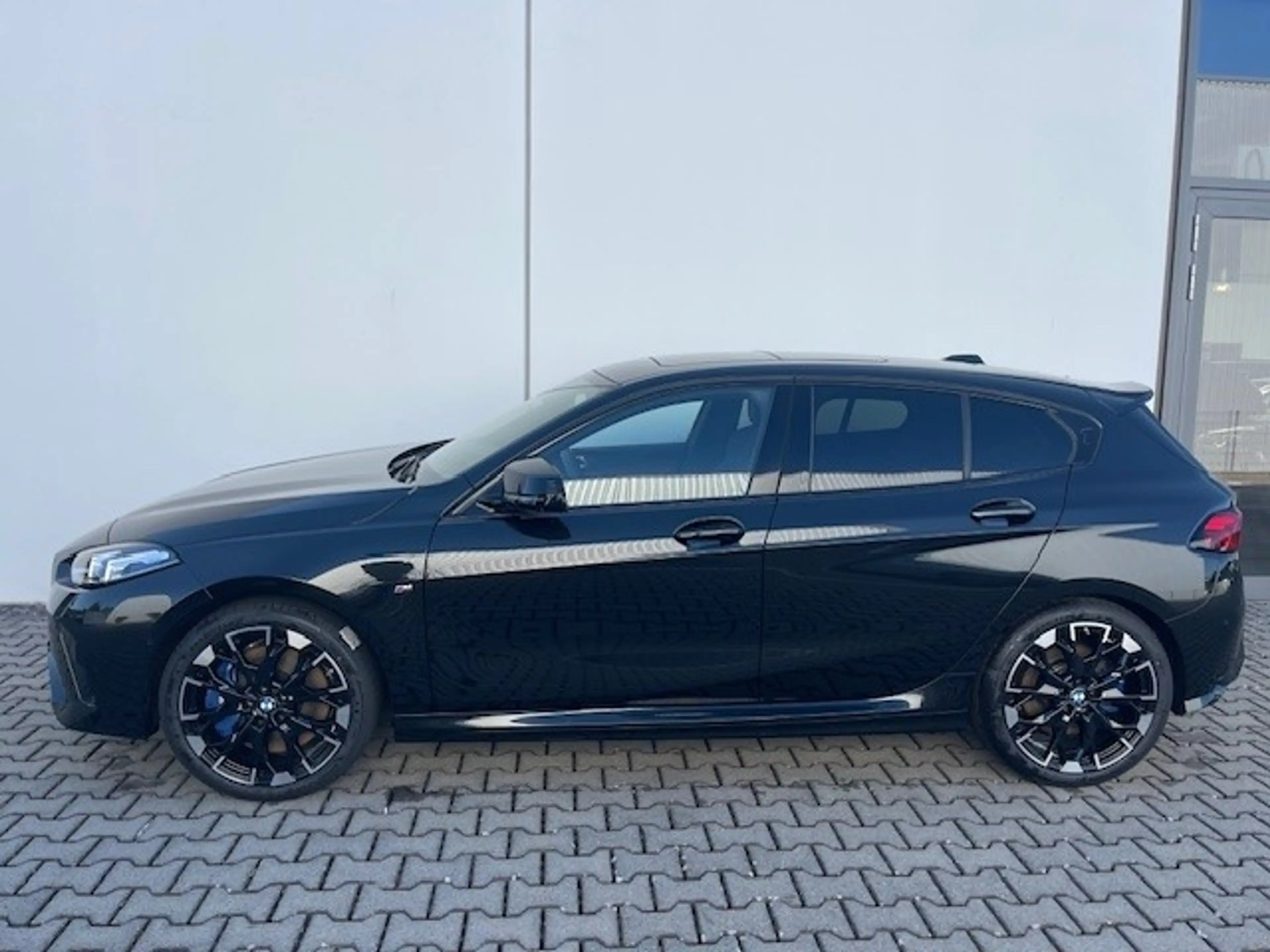 BMW 135 iA xDrive HUD AD El. Panodach Panorama Navi Digita — photo 3