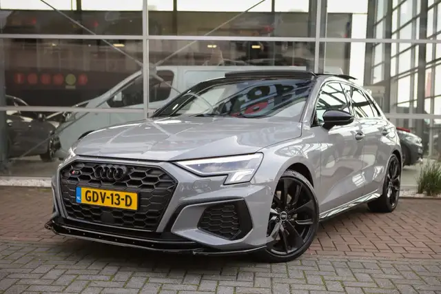 Audi S3 Sportback 2.0 TFSI S3 | Pano | Milltek |