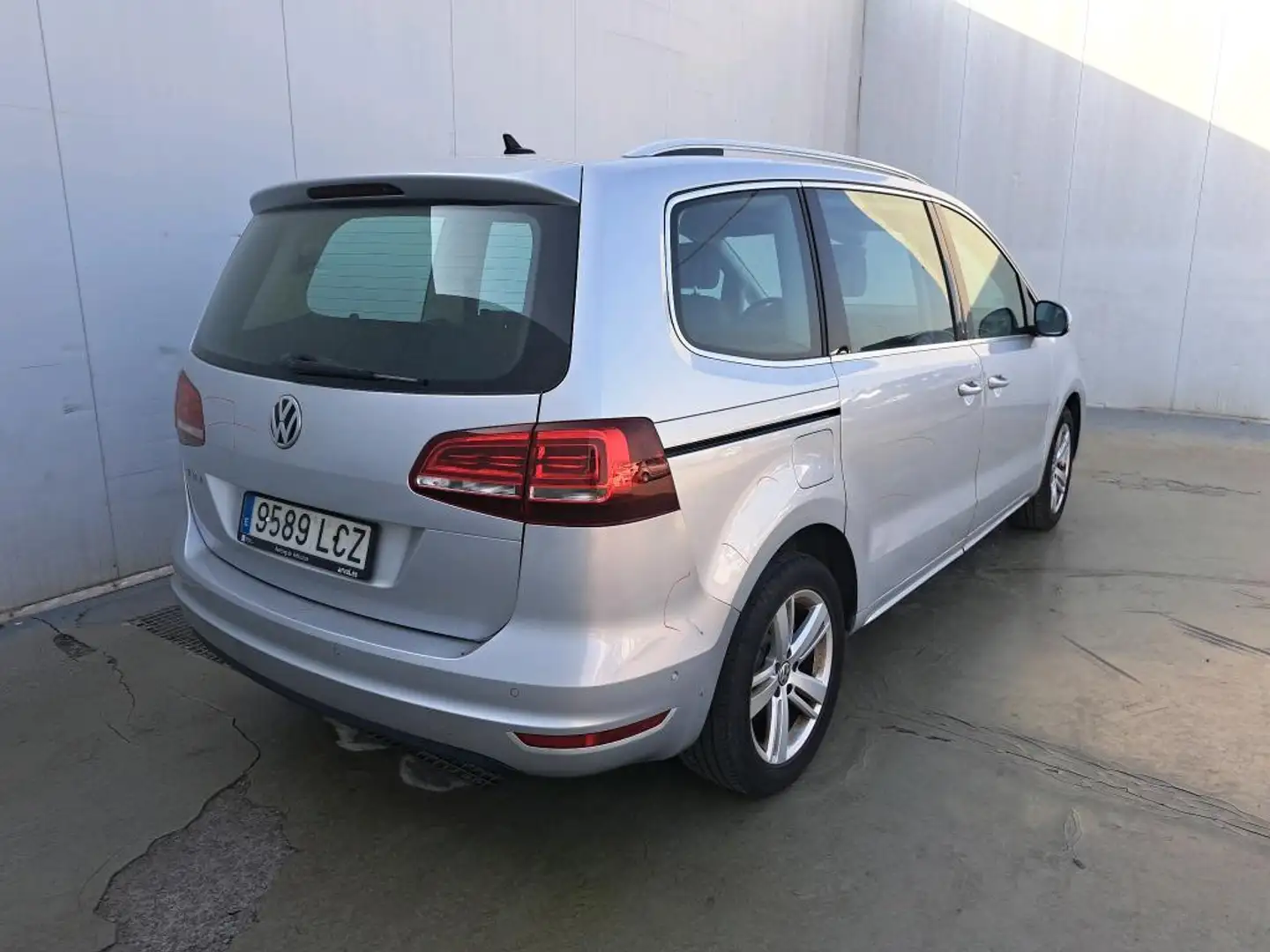 Volkswagen Sharan 2.0TDI Advance 110kW Gris - 2