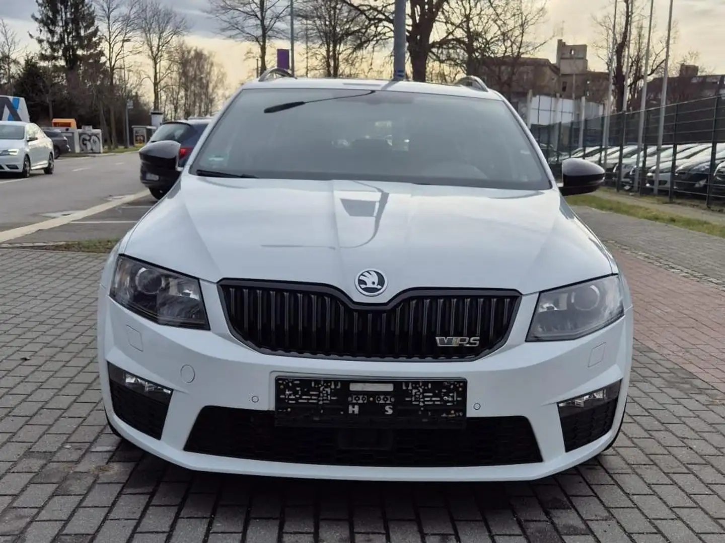 Skoda Octavia RS Weiß - 2