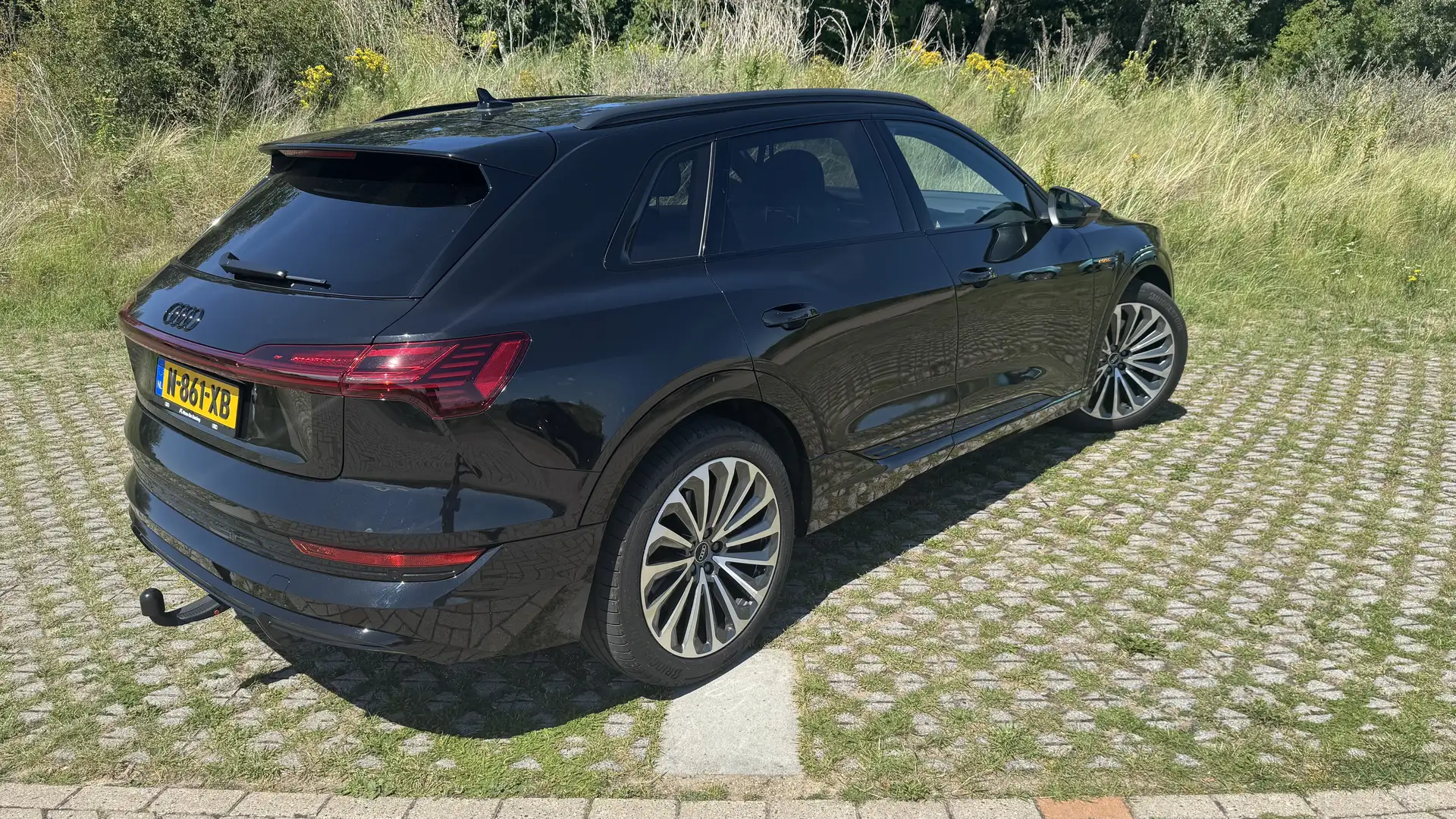 Audi e-tron Quattro S-edition 95 kWh Zwart - 2