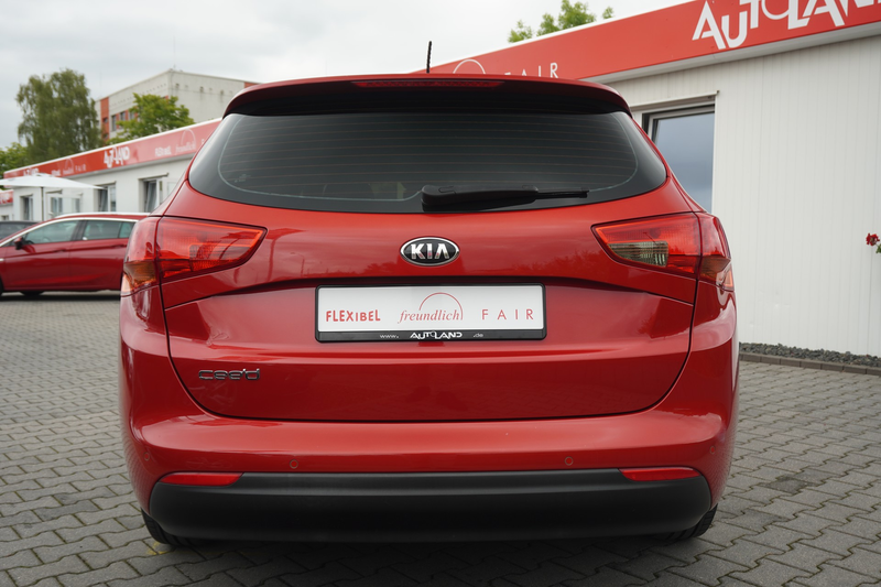 Kia Ceed SW / cee'd SW Ceed 1.0 T-GDI Dream Team Sitzheizung Tempomat — photo 4