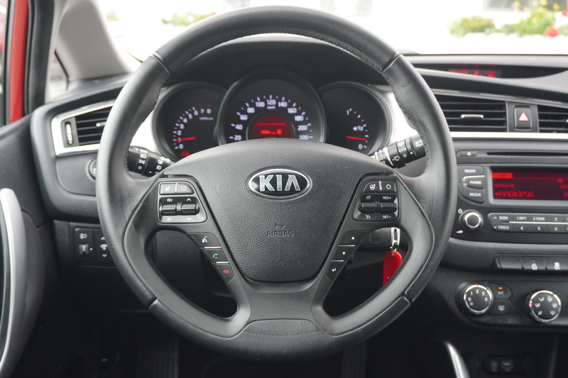 Kia Ceed SW / cee'd SW Ceed 1.0 T-GDI Dream Team Sitzheizung Tempomat — photo 14