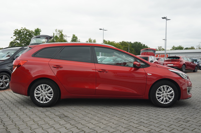 Kia Ceed SW / cee'd SW Ceed 1.0 T-GDI Dream Team Sitzheizung Tempomat — photo 6