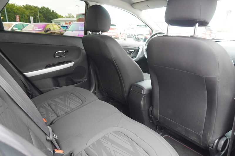Kia Ceed SW / cee'd SW Ceed 1.0 T-GDI Dream Team Sitzheizung Tempomat — photo 10