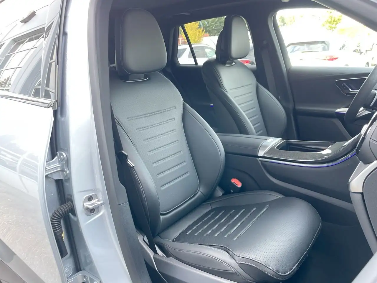 Mercedes-Benz GLC снимка Mercedes-Benz GLC