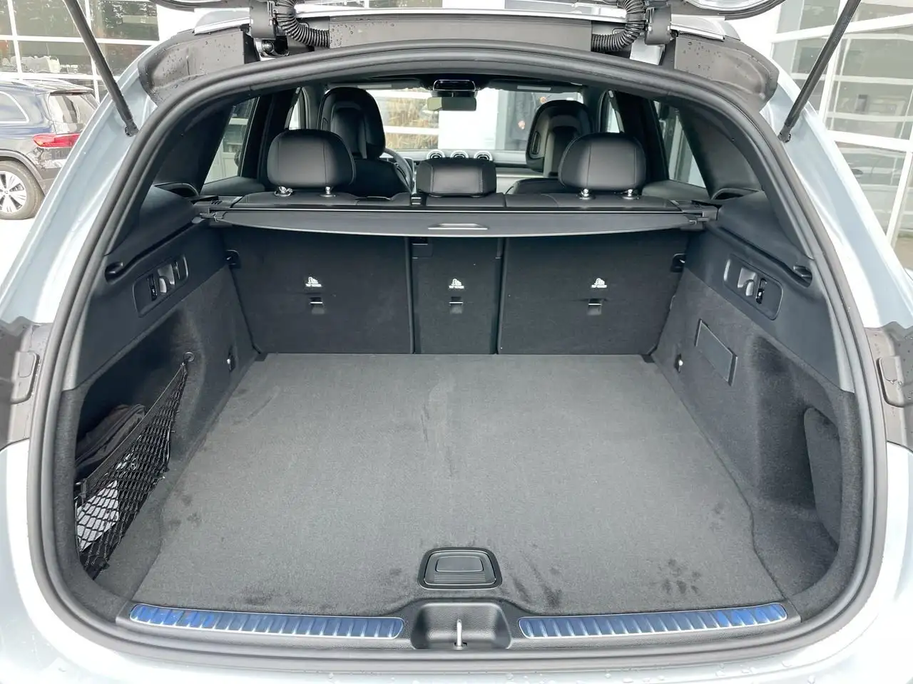 Mercedes-Benz GLC снимка Mercedes-Benz GLC