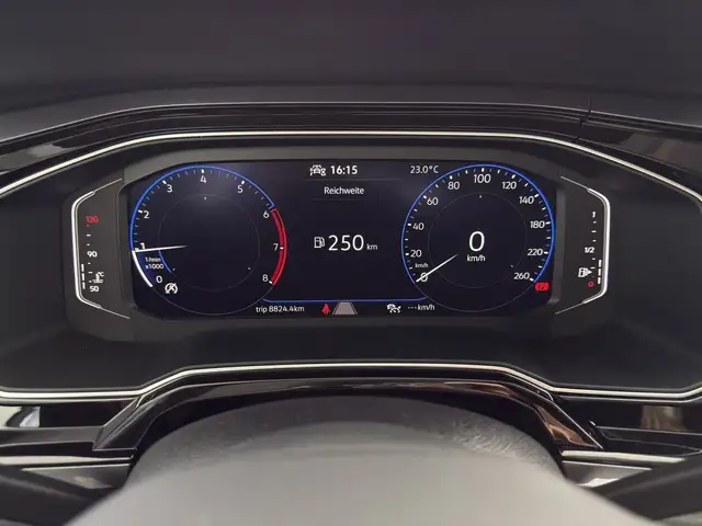 Volkswagen Polo view 9