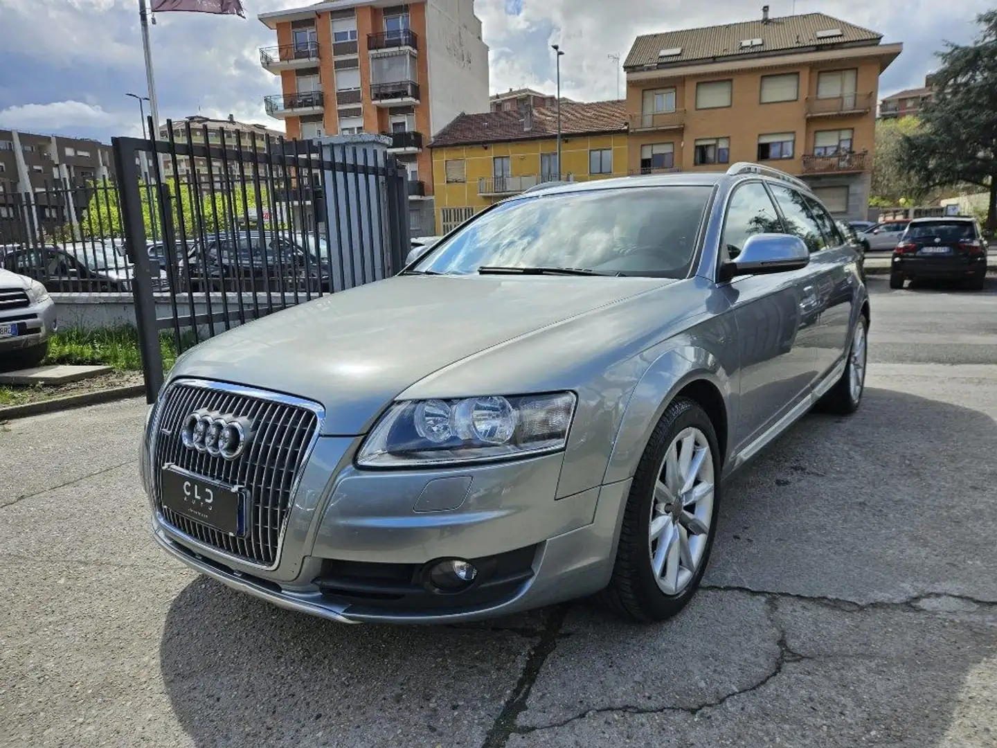 Audi A6 allroad 3.0 TDI 240 CV F.AP. Gri - 2