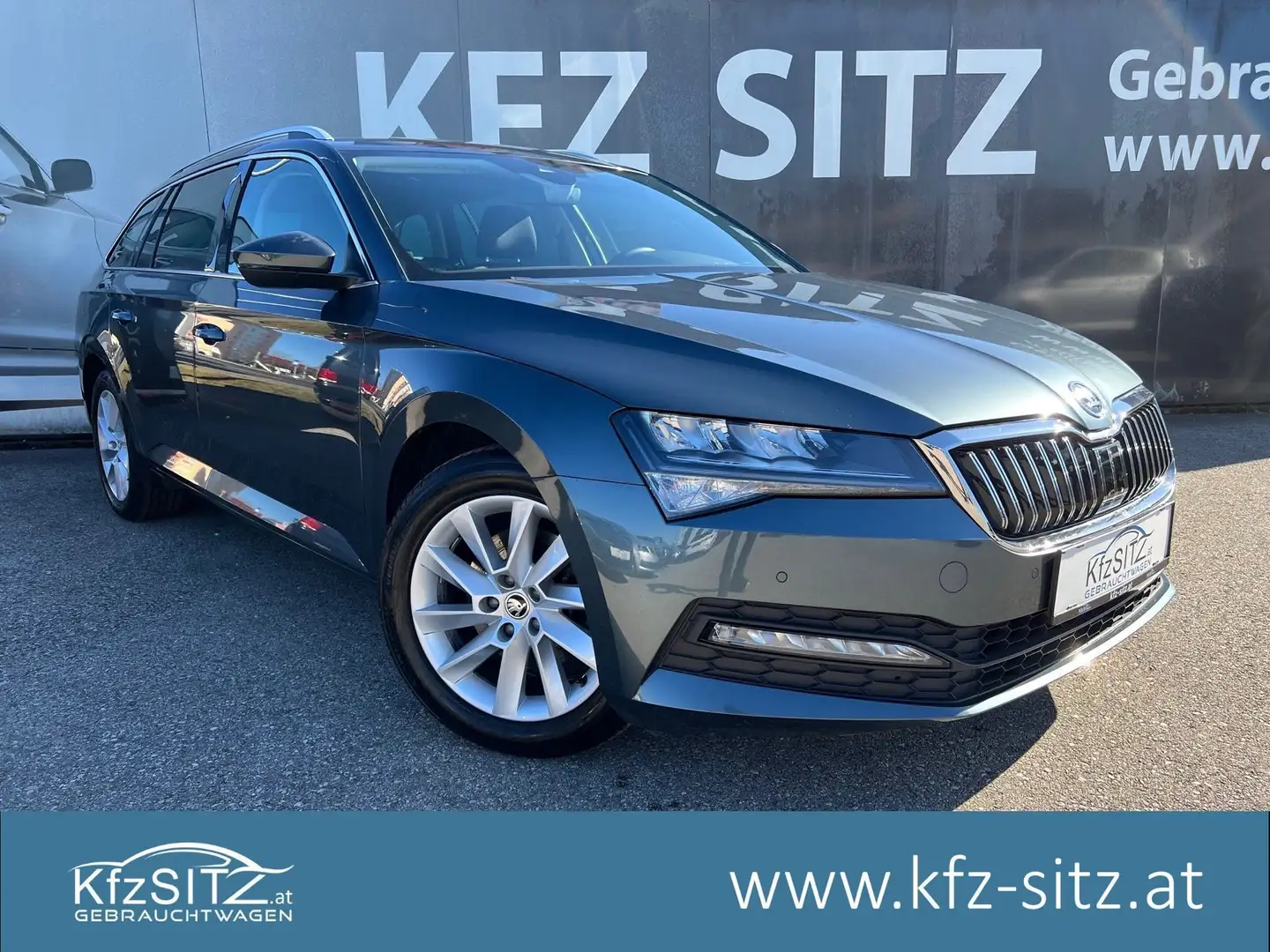 Skoda Superb Kombi 1,6 TDI Ambition DSG | NAVI/ACC Grau - 1