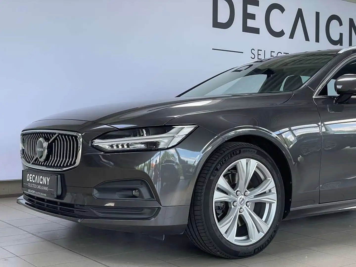 Volvo V90 Momentum Pro B4 Mild Hybrid *App Connect*Camera Grau - 2