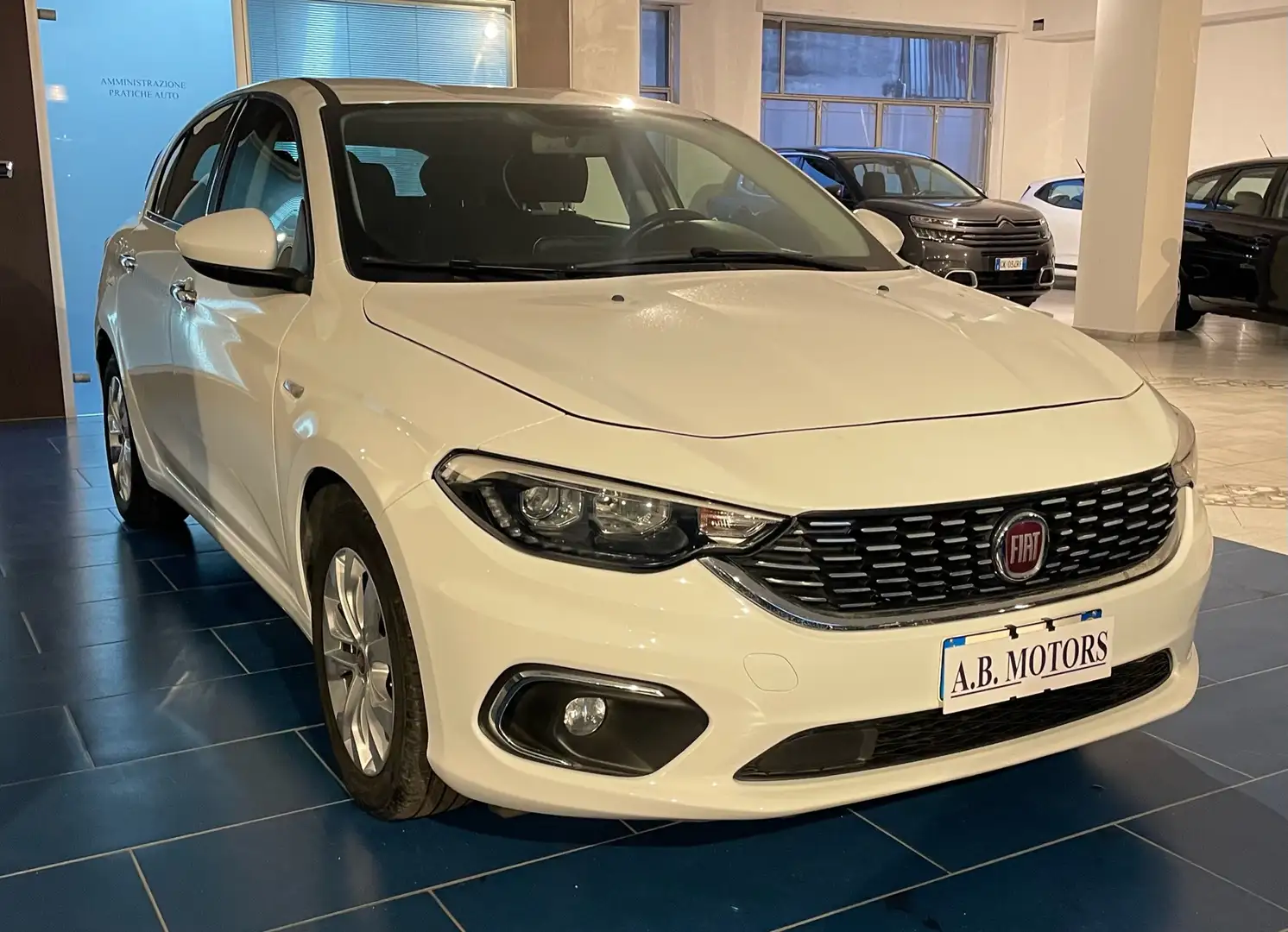 Fiat Tipo Tipo 5p 1.3 mjt Business s Weiß - 1
