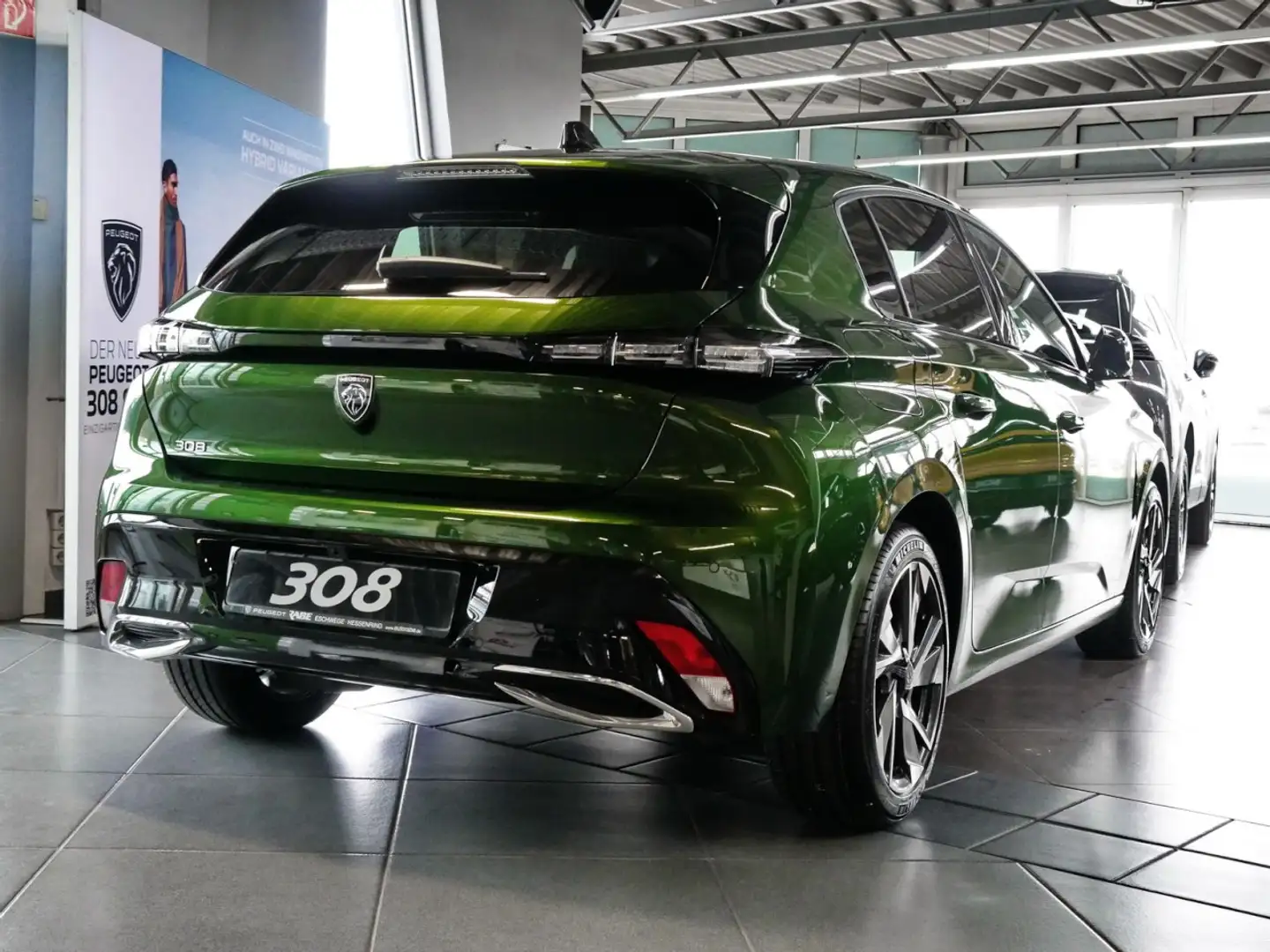 Peugeot 308 Allure 130 BlueHDi Aut.+Keyless+ACC+NAV+SHZ Klima Grün - 2