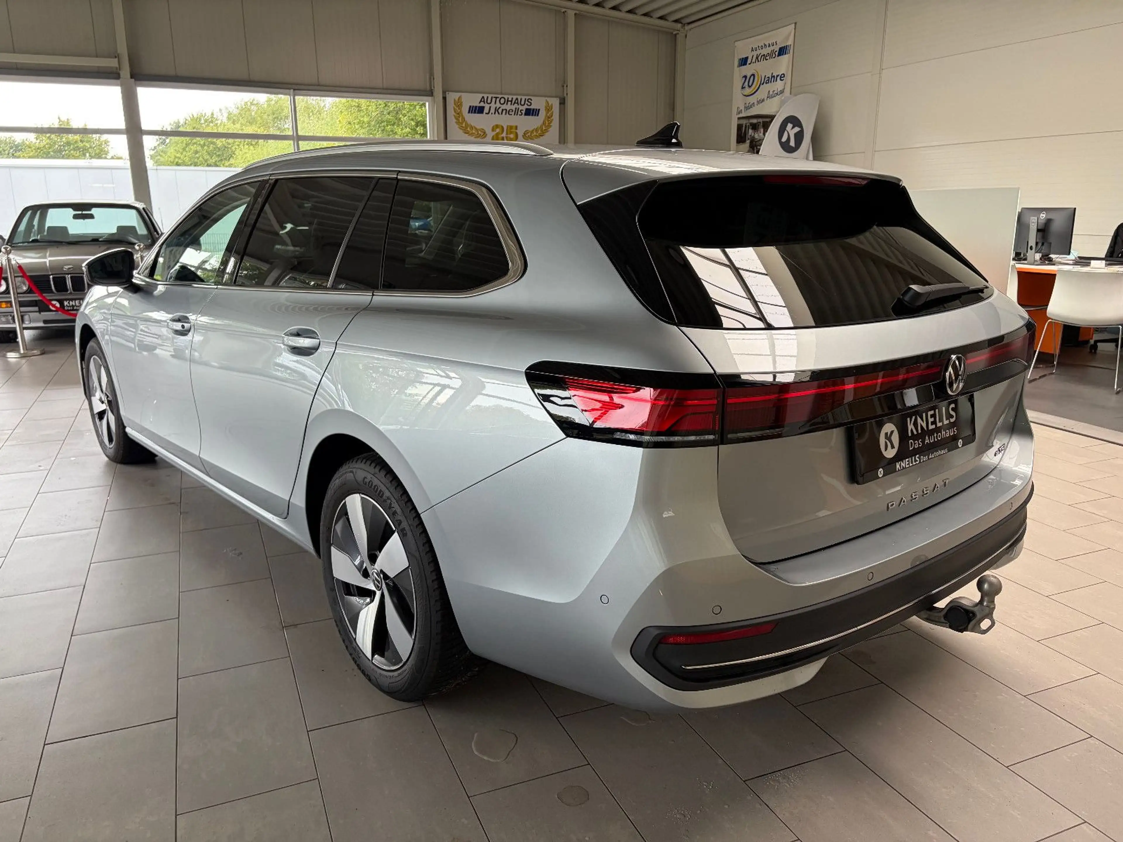 Volkswagen Passat Variant Passat Var. 1.5 eTSI Business/ACC/AHK/360°/DAB — photo 7