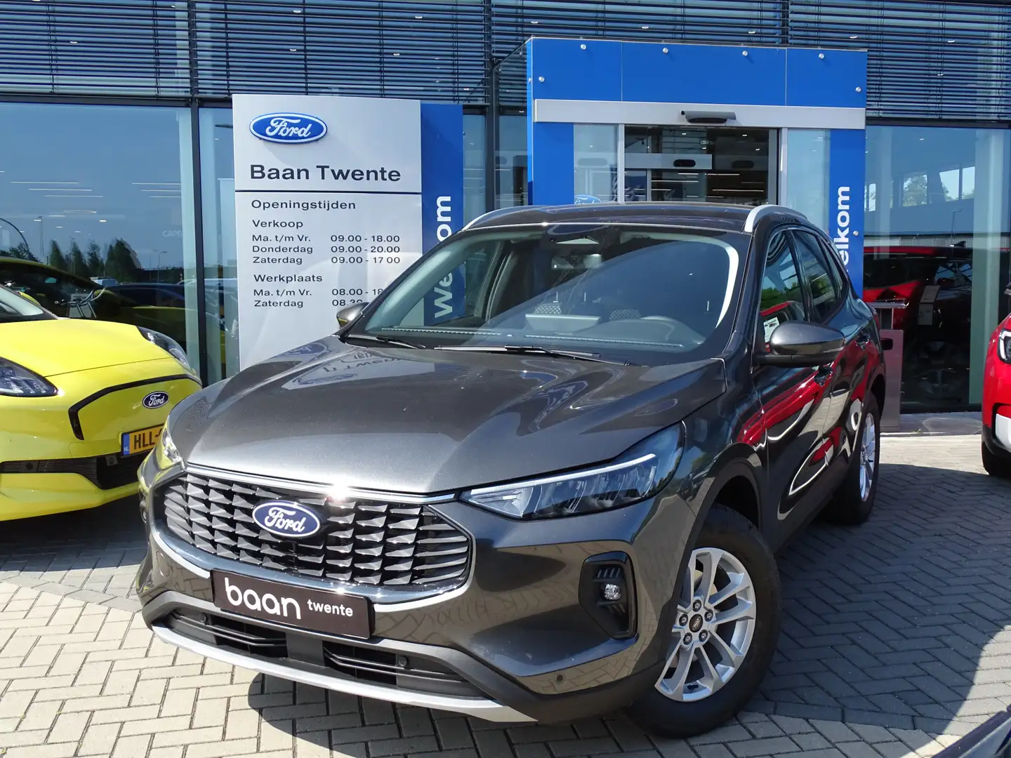 Ford Kuga 2.5 PHEV 243pk Titanium PHEV | Winterpack | Camera Grau - 2