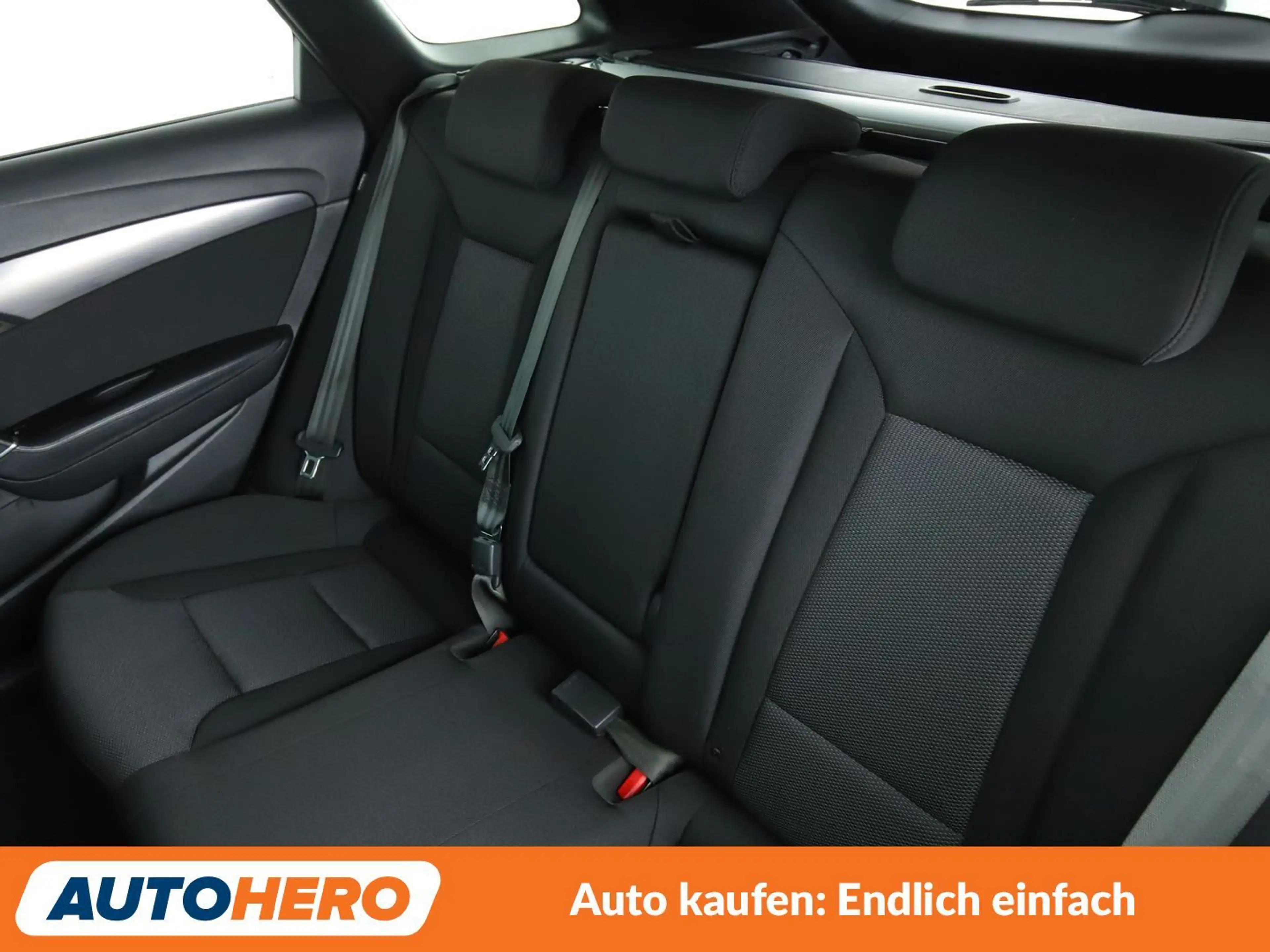 Hyundai i40 2.0 GDI Style*XENON*TEMPO*PDC*SHZ*KLIMA*GARANTIE* — photo 14