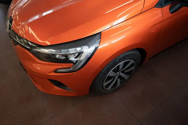 Renault Clio view 10