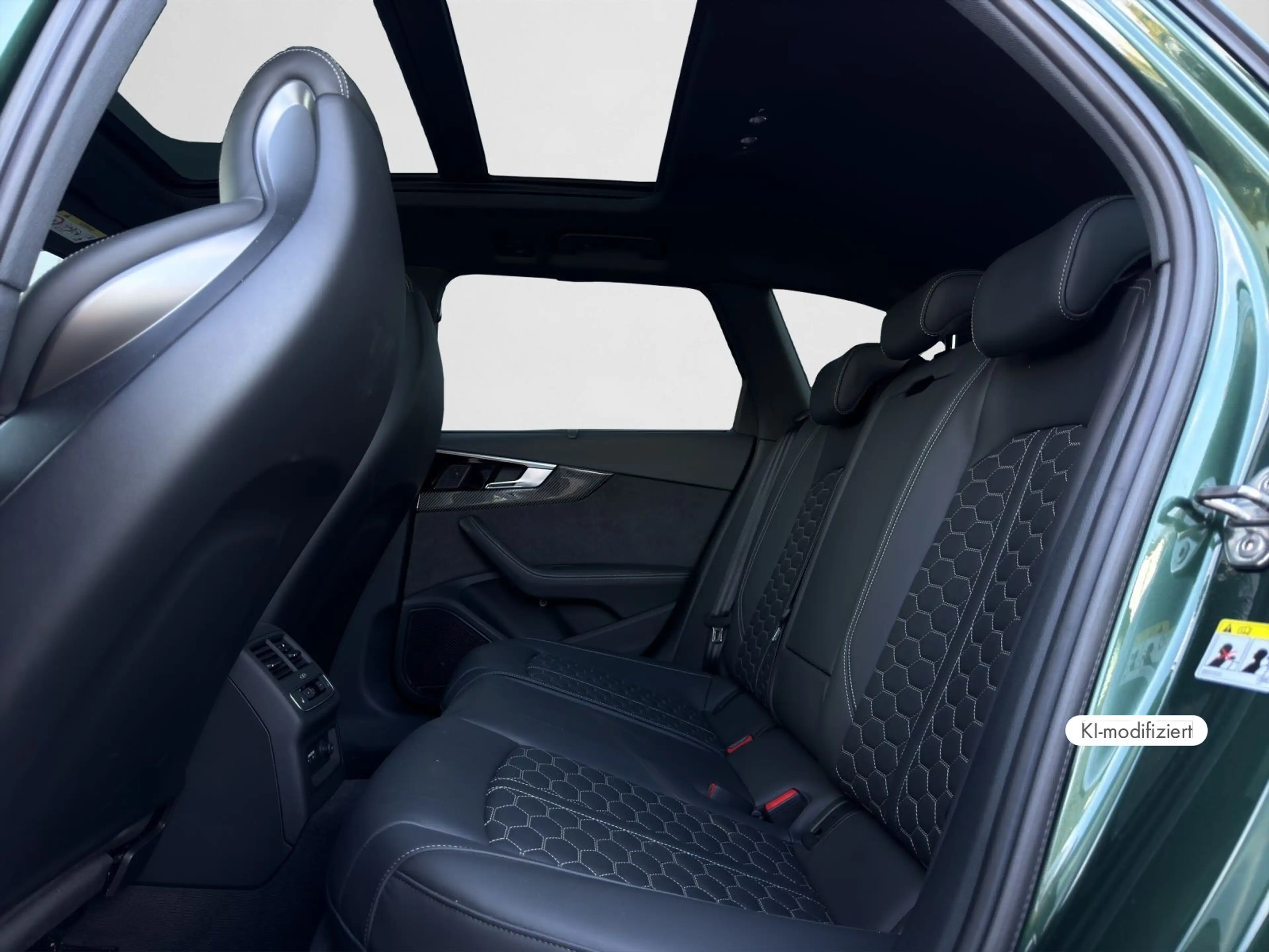 Audi RS4 2.9 TFSI quattro — photo 14