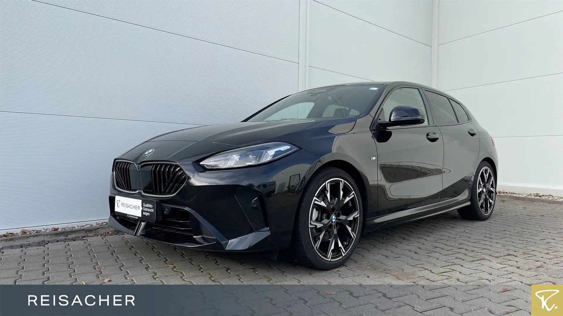 BMW 120 Aut.LCPro.HuD,ACC,ICONIC Schwarz - 1