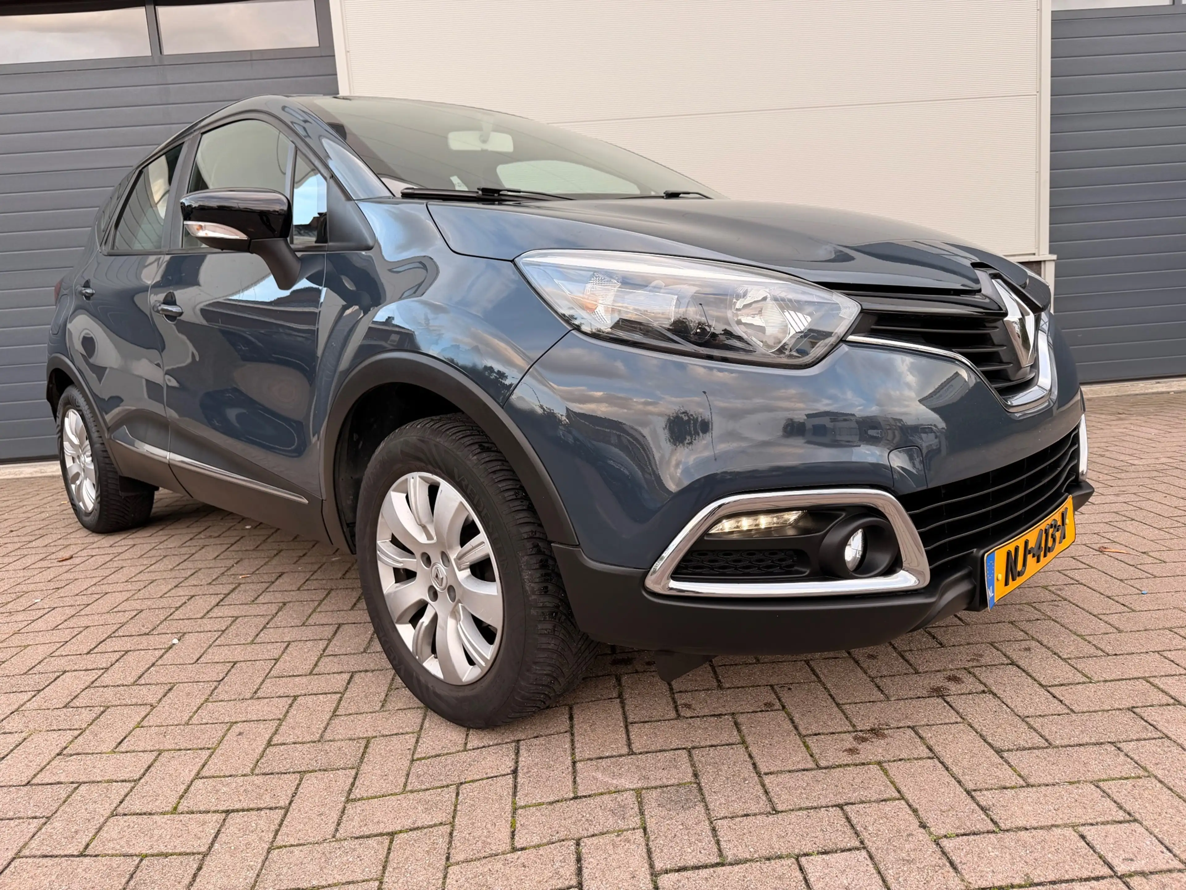 Renault Captur 0.9 TCe /Navi/Cruise-c/Led/Airco/Trekhaak/AUX/Deal — photo 4