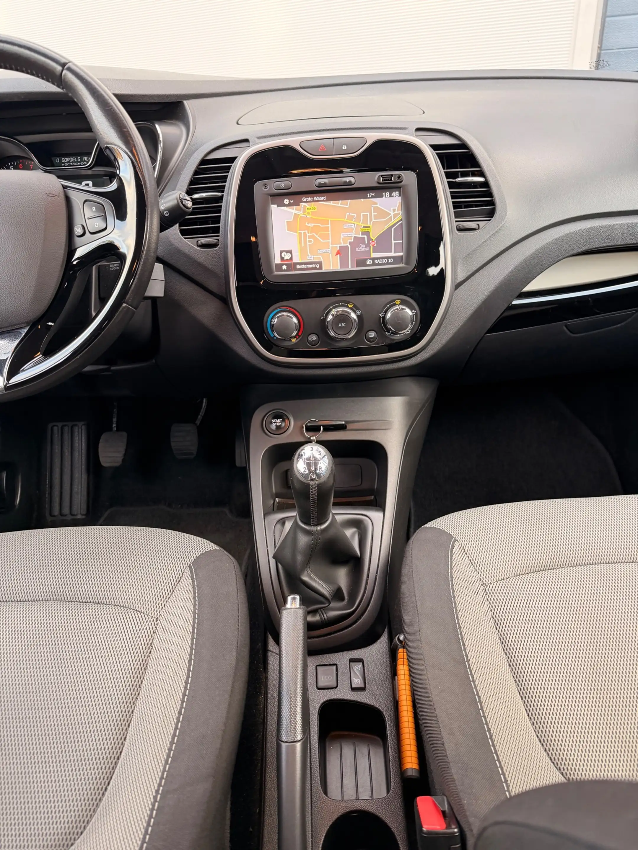 Renault Captur 0.9 TCe /Navi/Cruise-c/Led/Airco/Trekhaak/AUX/Deal — photo 15