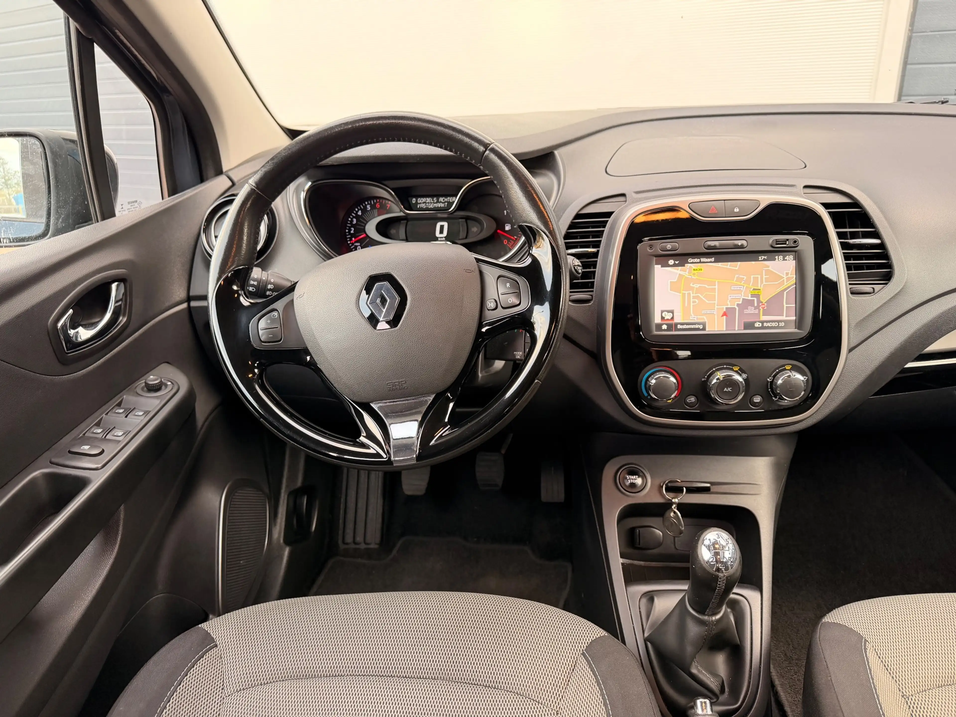 Renault Captur 0.9 TCe /Navi/Cruise-c/Led/Airco/Trekhaak/AUX/Deal — photo 14