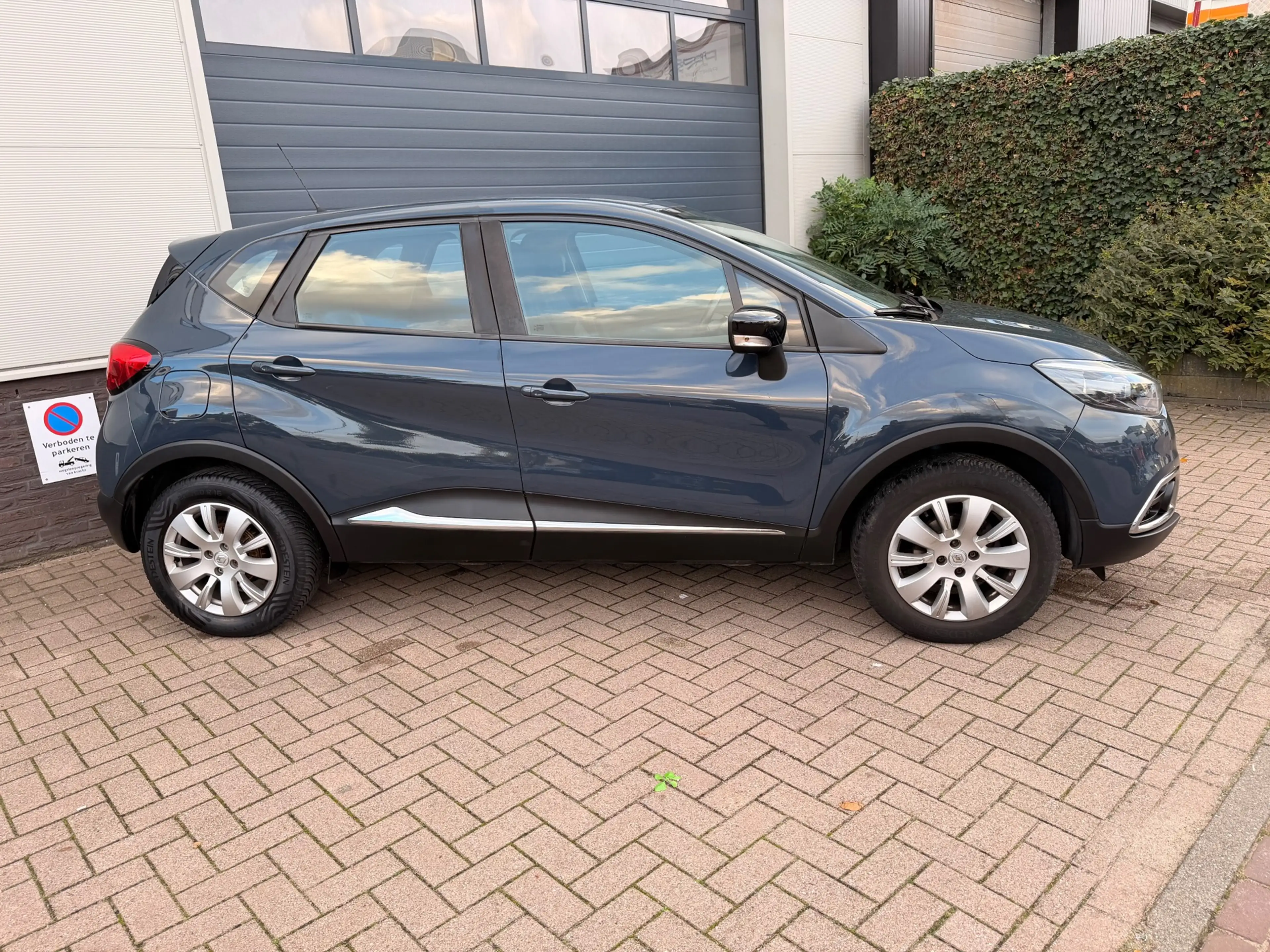 Renault Captur 0.9 TCe /Navi/Cruise-c/Led/Airco/Trekhaak/AUX/Deal — photo 8