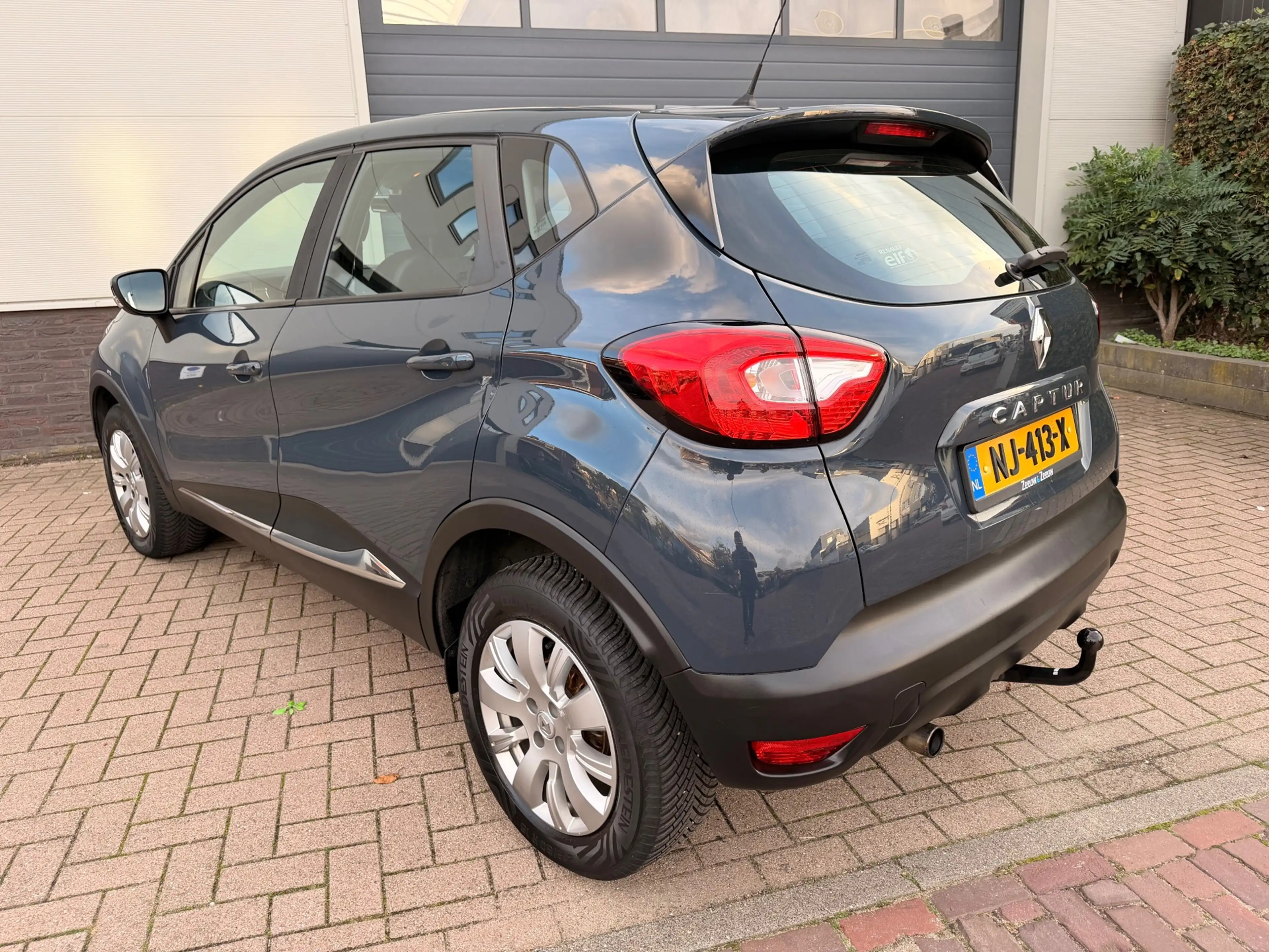 Renault Captur 0.9 TCe /Navi/Cruise-c/Led/Airco/Trekhaak/AUX/Deal — photo 2