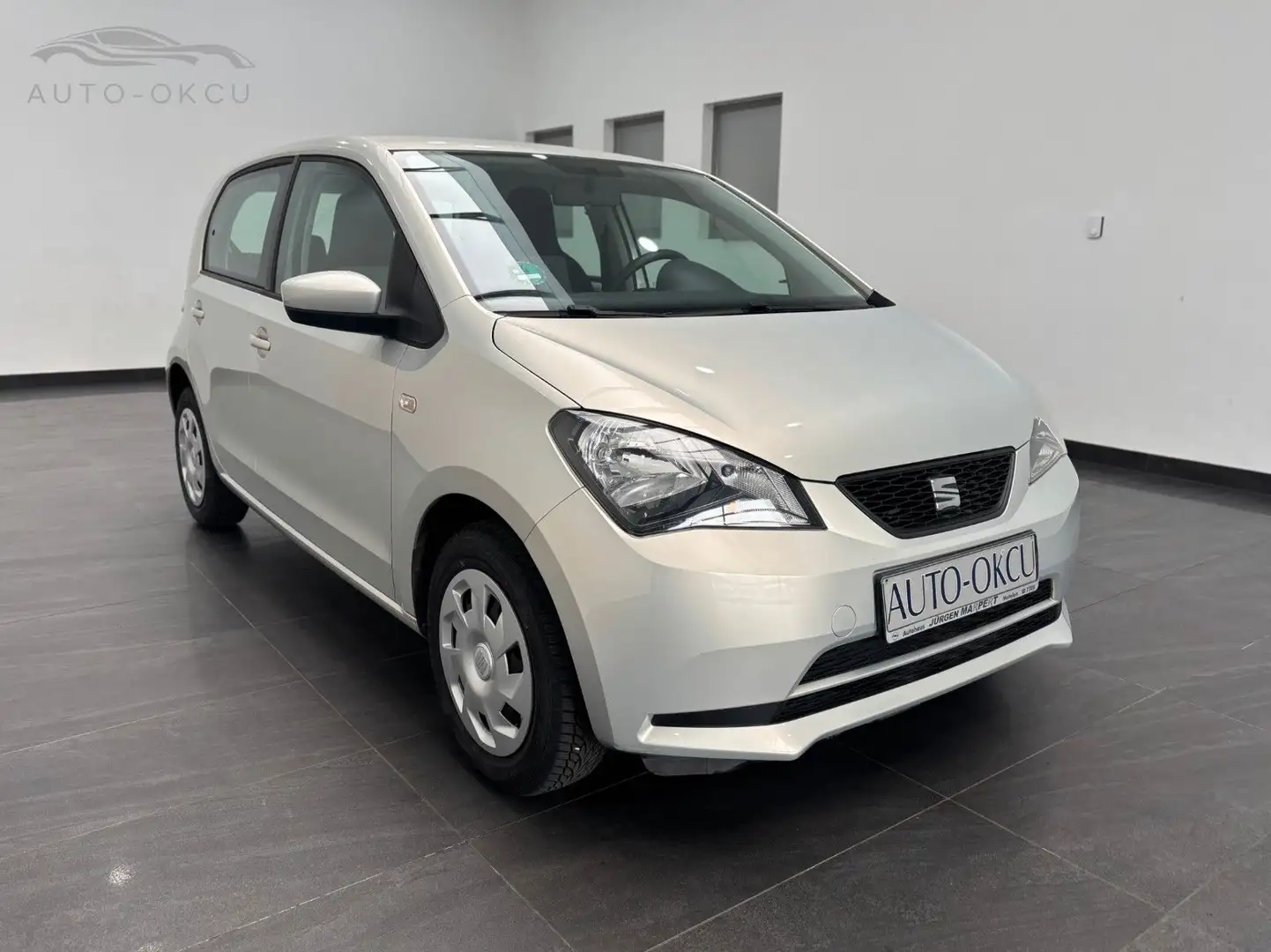 SEAT Mii 1.0 Style KLIMA/AUX/5 TÜRIG/59.646 KM/HU:NEU Silber - 2