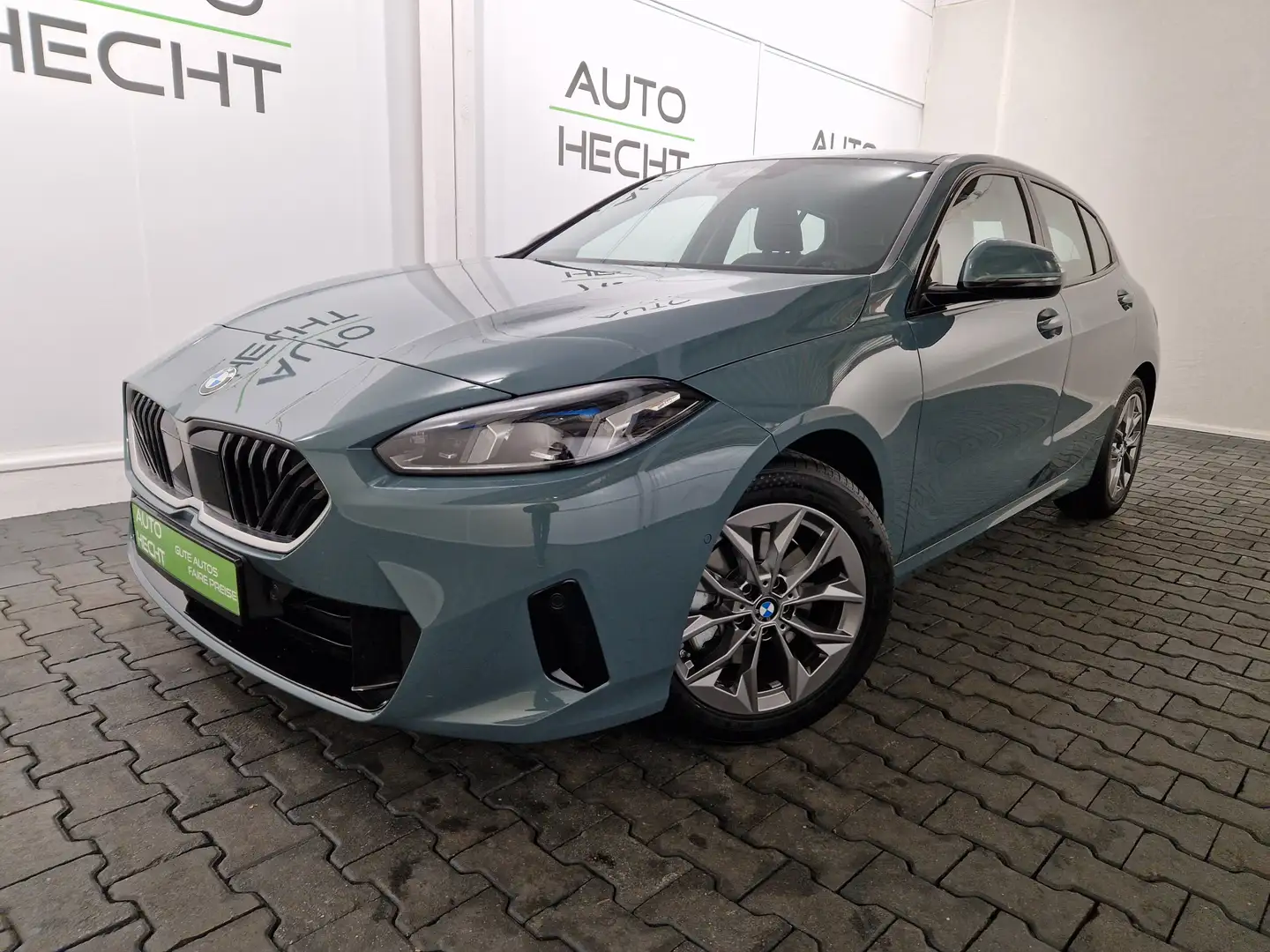 BMW 120 i A Aktivsitz, Kamera, 1. Hand Groen - 1