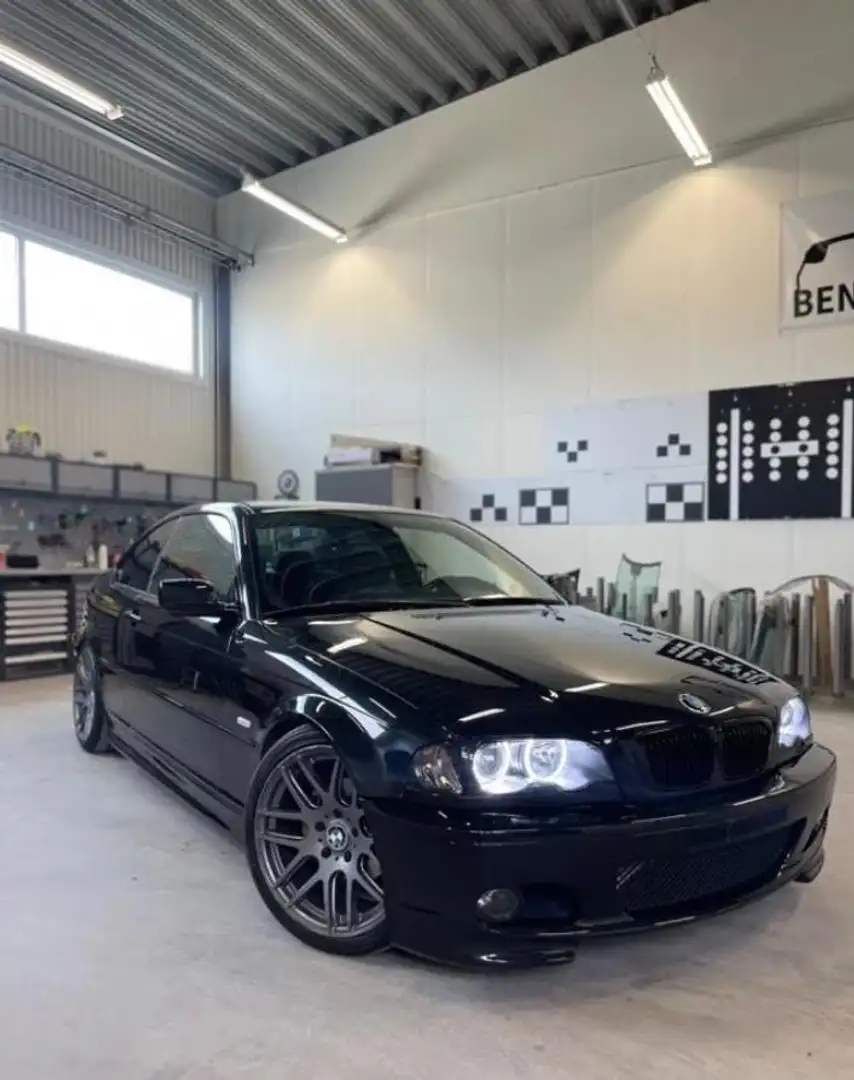 BMW 320 Ci - 2
